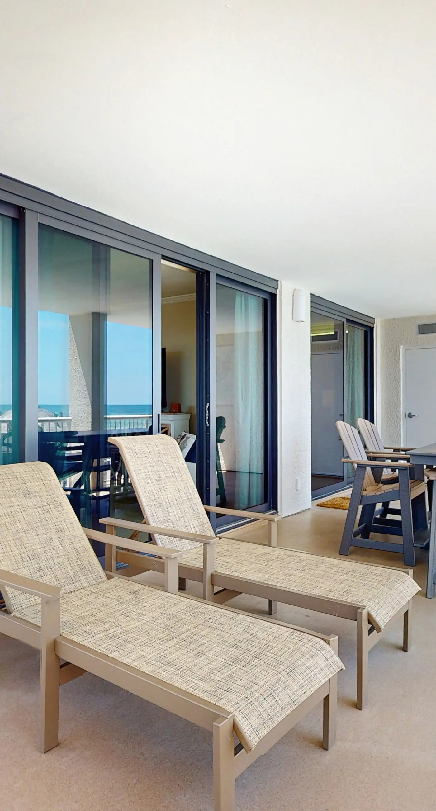 Gulf-front condo with furnished balcony, pools & hot tub