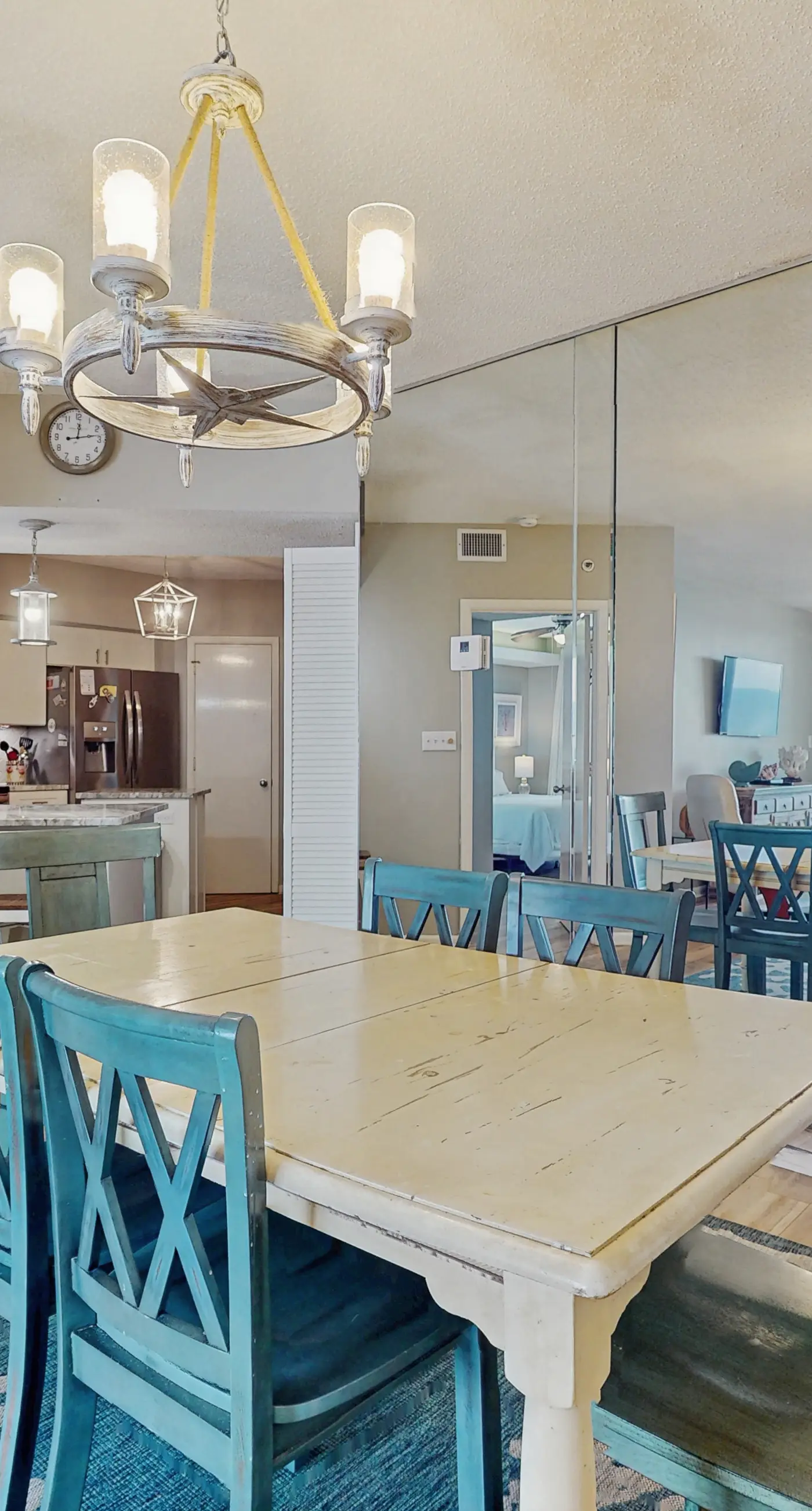 Contemporary Gulf front condo w/ shared pools, hot tub, fitness center, beach