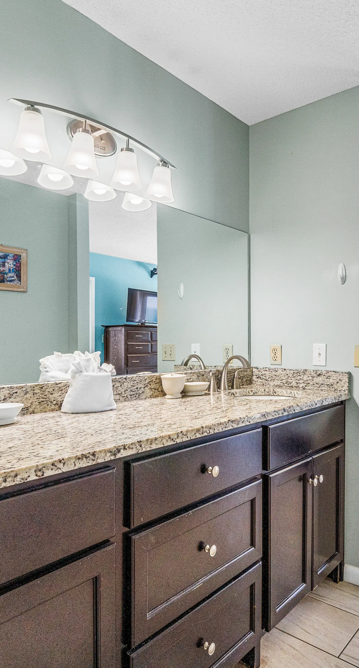 Stunning beachfront condo w/ a full kitchen, private balcony, & shared pools