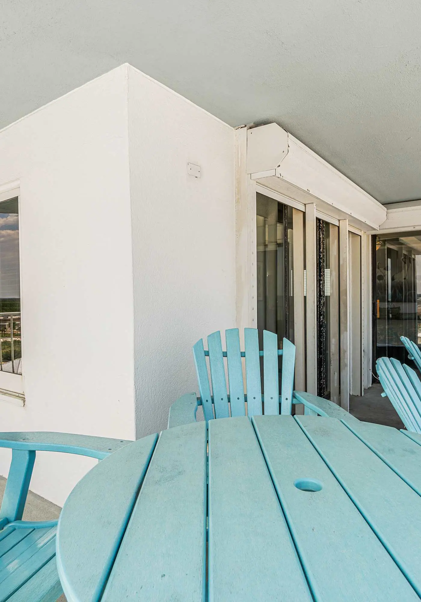 Stunning beachfront condo w/ a full kitchen, private balcony, & shared pools