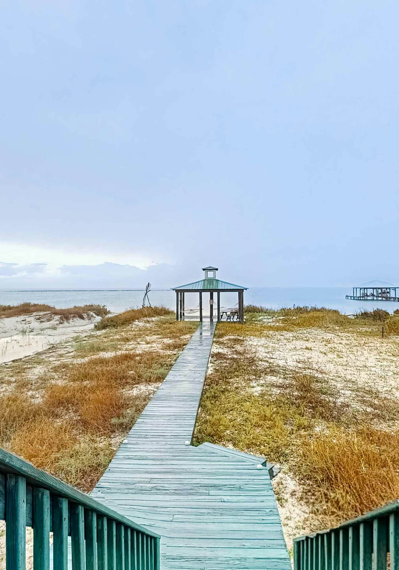 Bayfront home with wraparound deck & great water views - dog-friendly