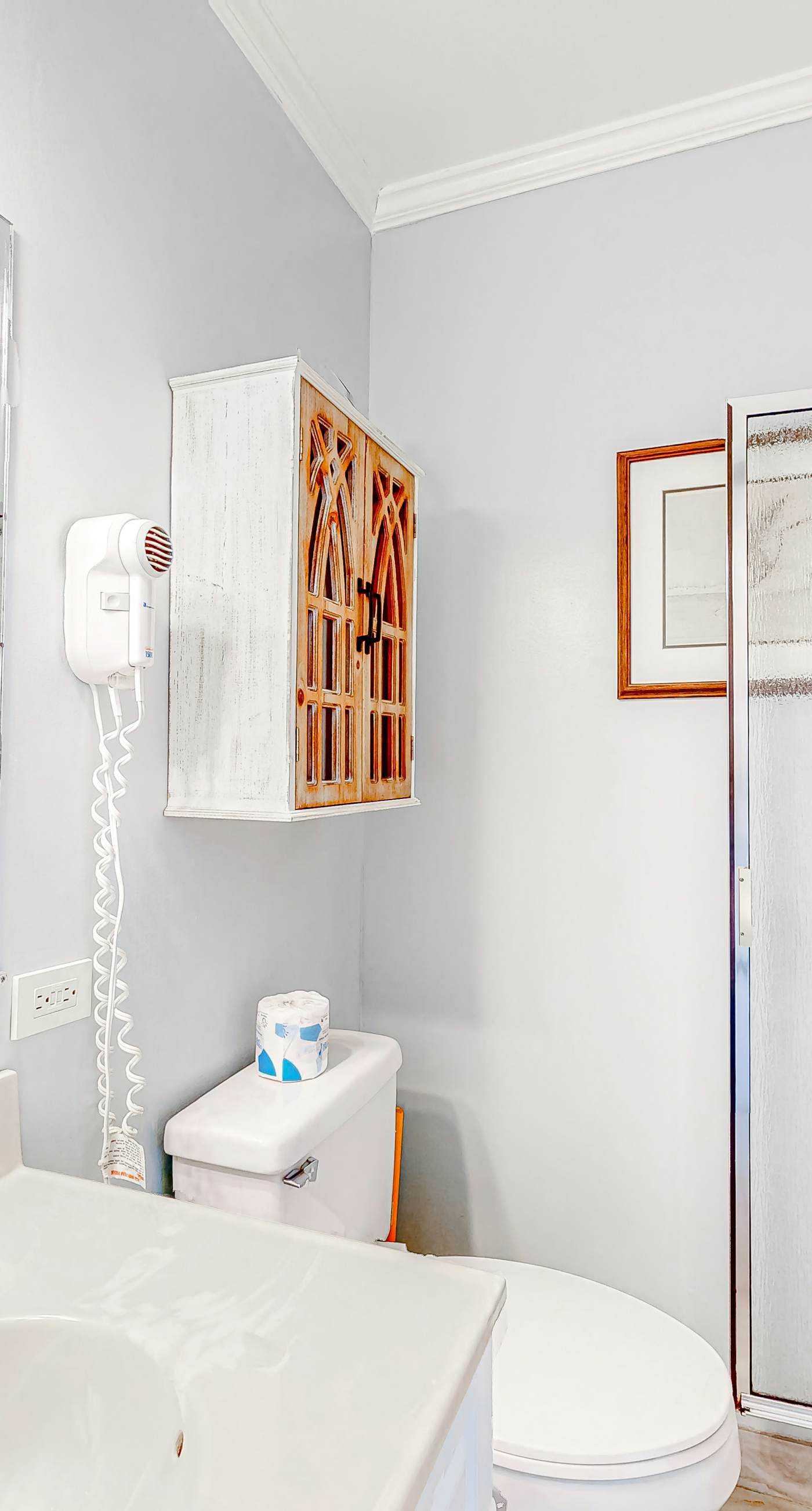 Quiet home with WiFi, pool, view of water, & boardwalk to beach