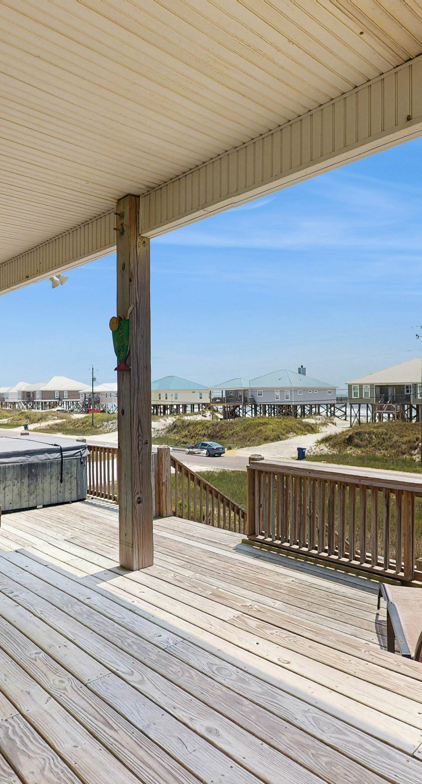 Stunning home with direct ocean views, private hot tub & grill - dogs welcome