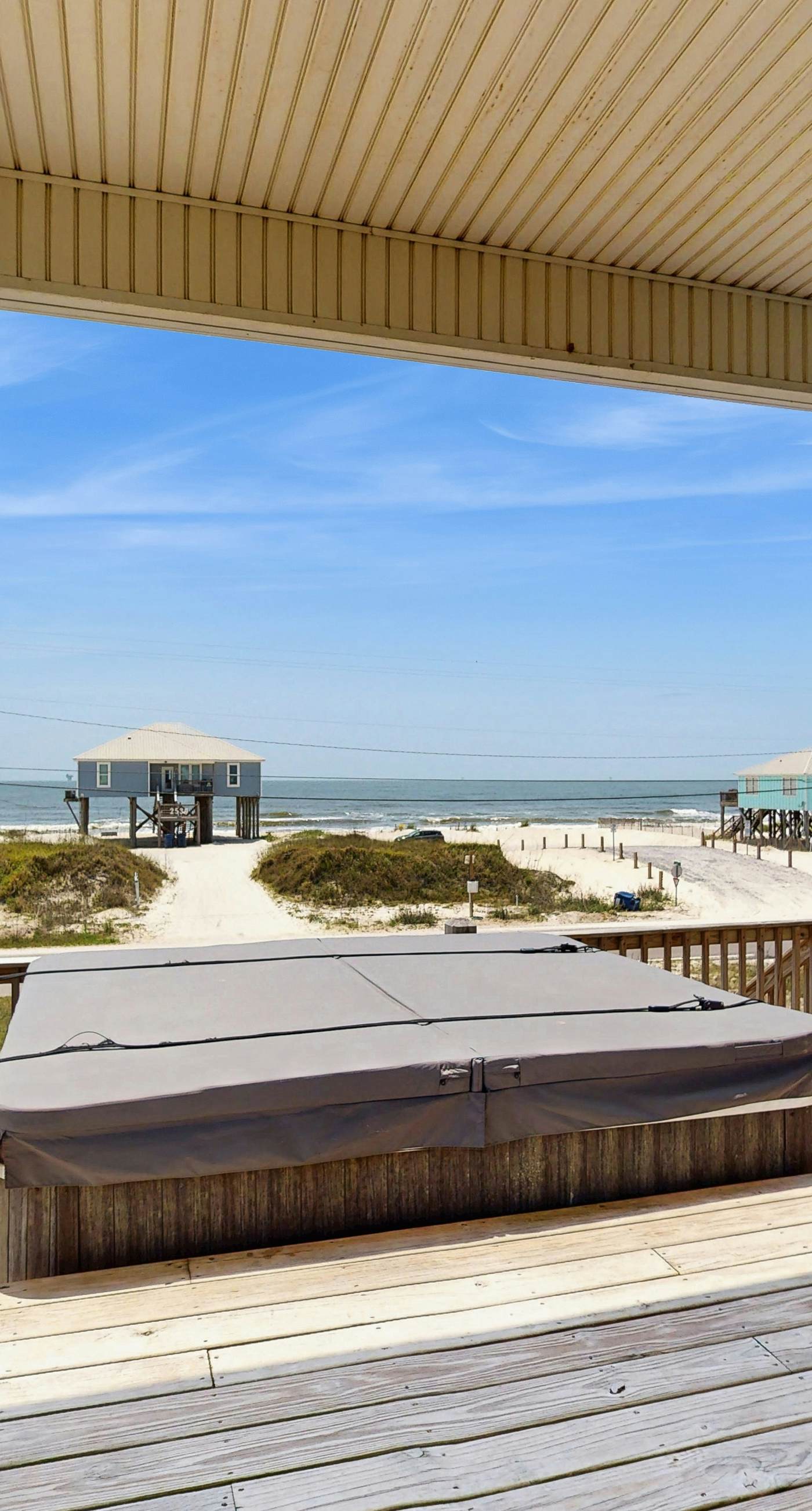 Stunning home with direct ocean views, private hot tub & grill - dogs welcome