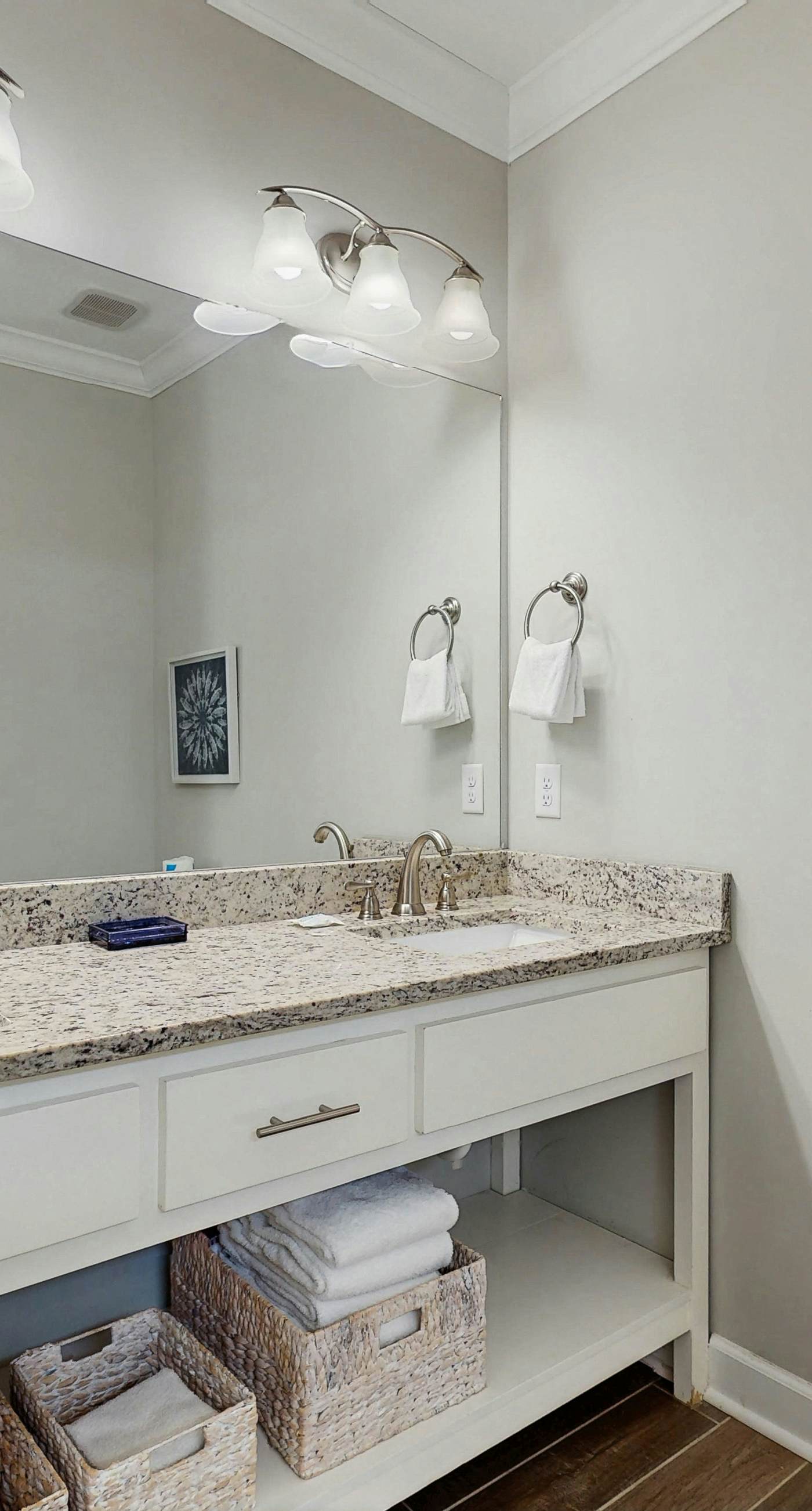 Stunning home with direct ocean views, private hot tub & grill - dogs welcome