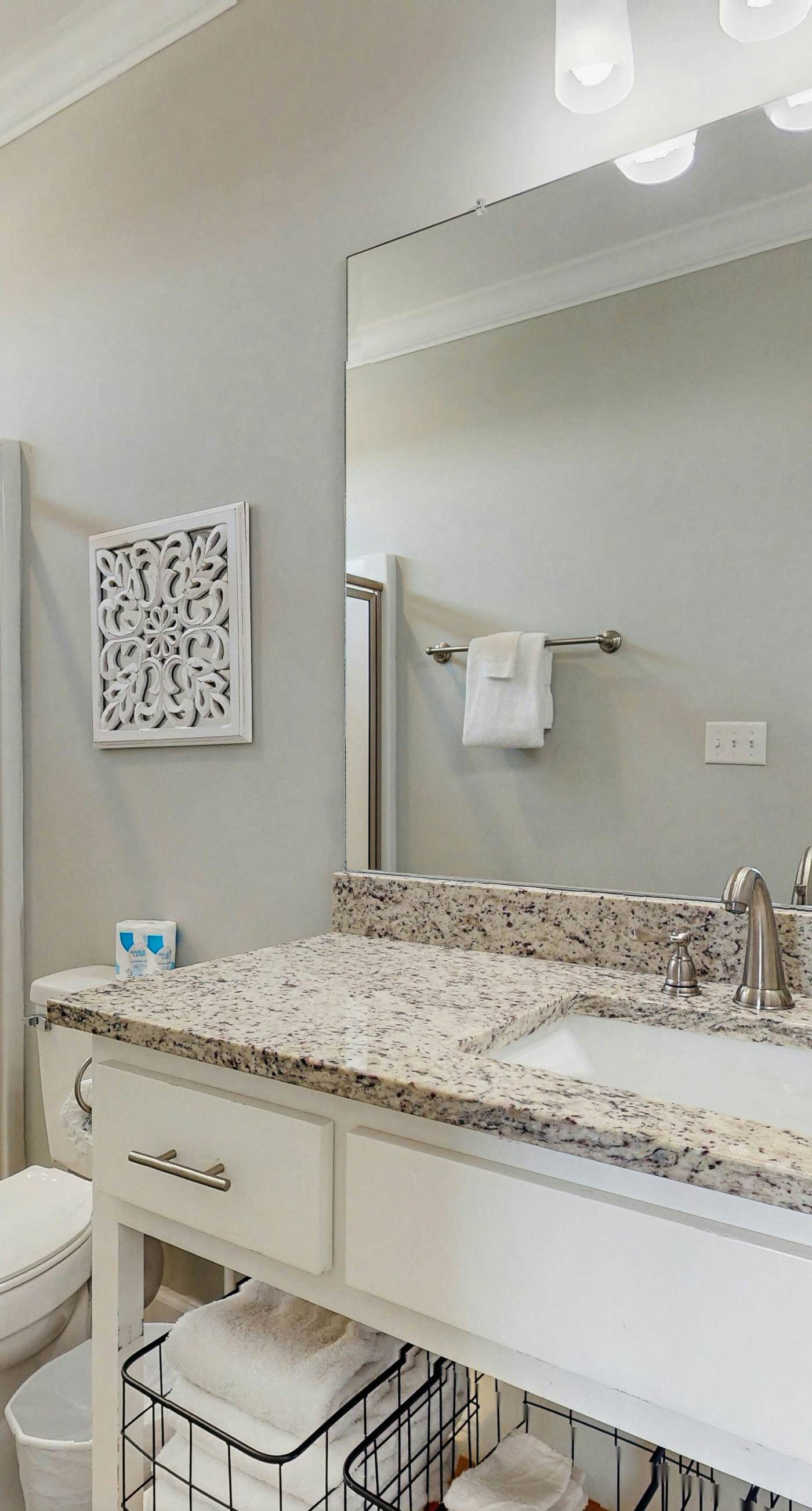 Stunning home with direct ocean views, private hot tub & grill - dogs welcome