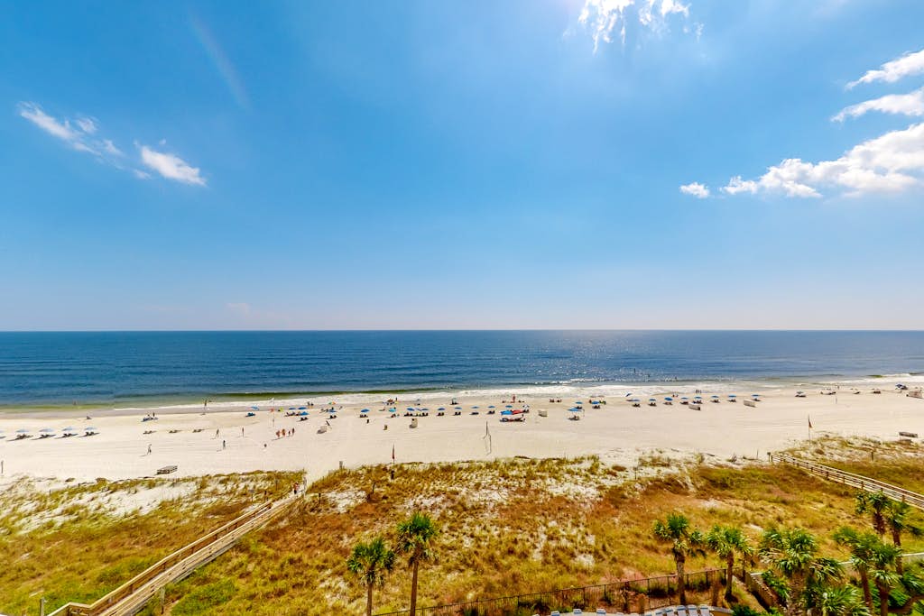 Gulf-Front Beach Condo w/Balcony, Shared Pool, Hot Tub, A/C, Views, & Gym