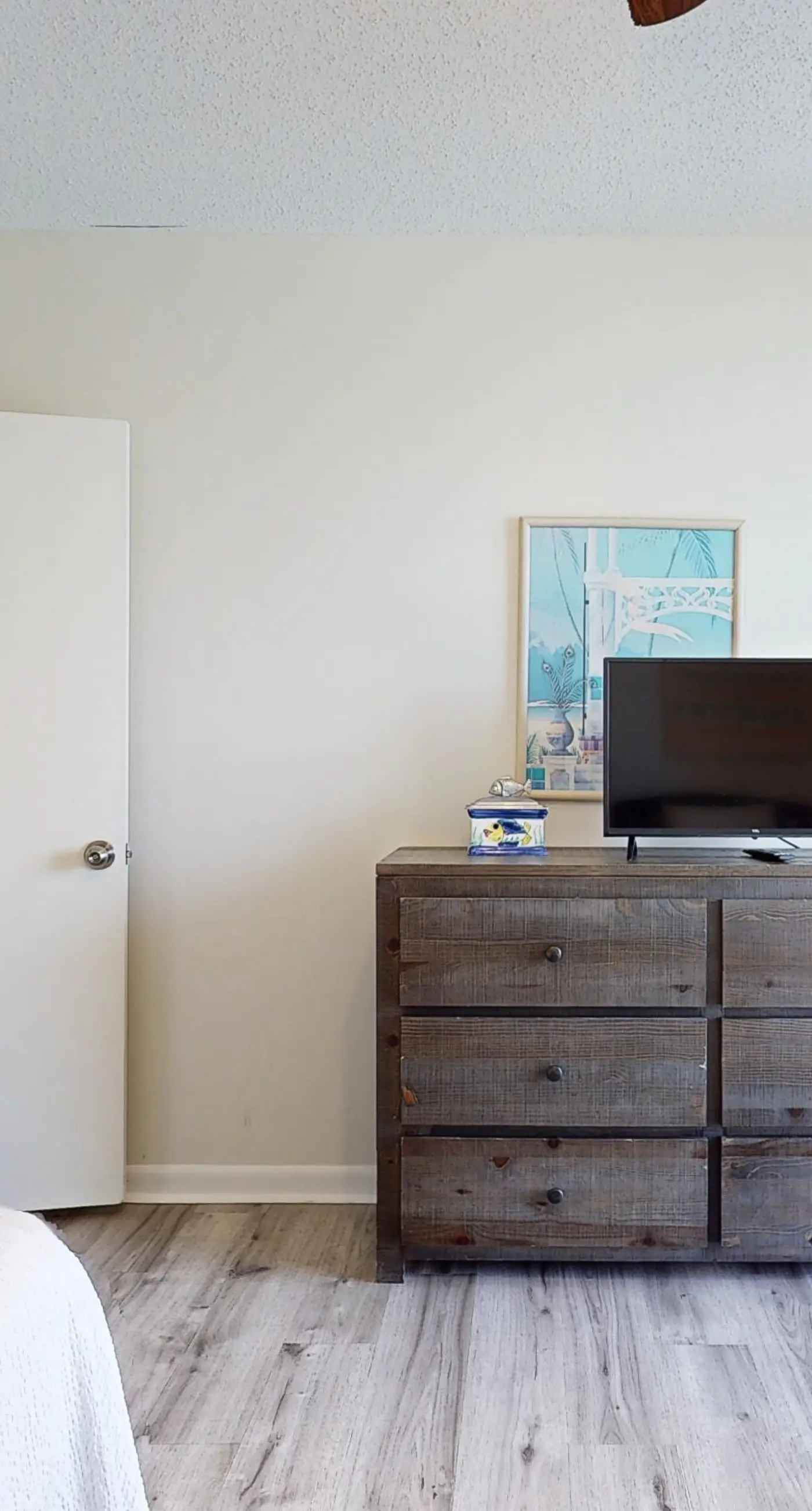 Gulf-Front Beach Condo w/Balcony, Shared Pool, Hot Tub, A/C, Views, & Gym