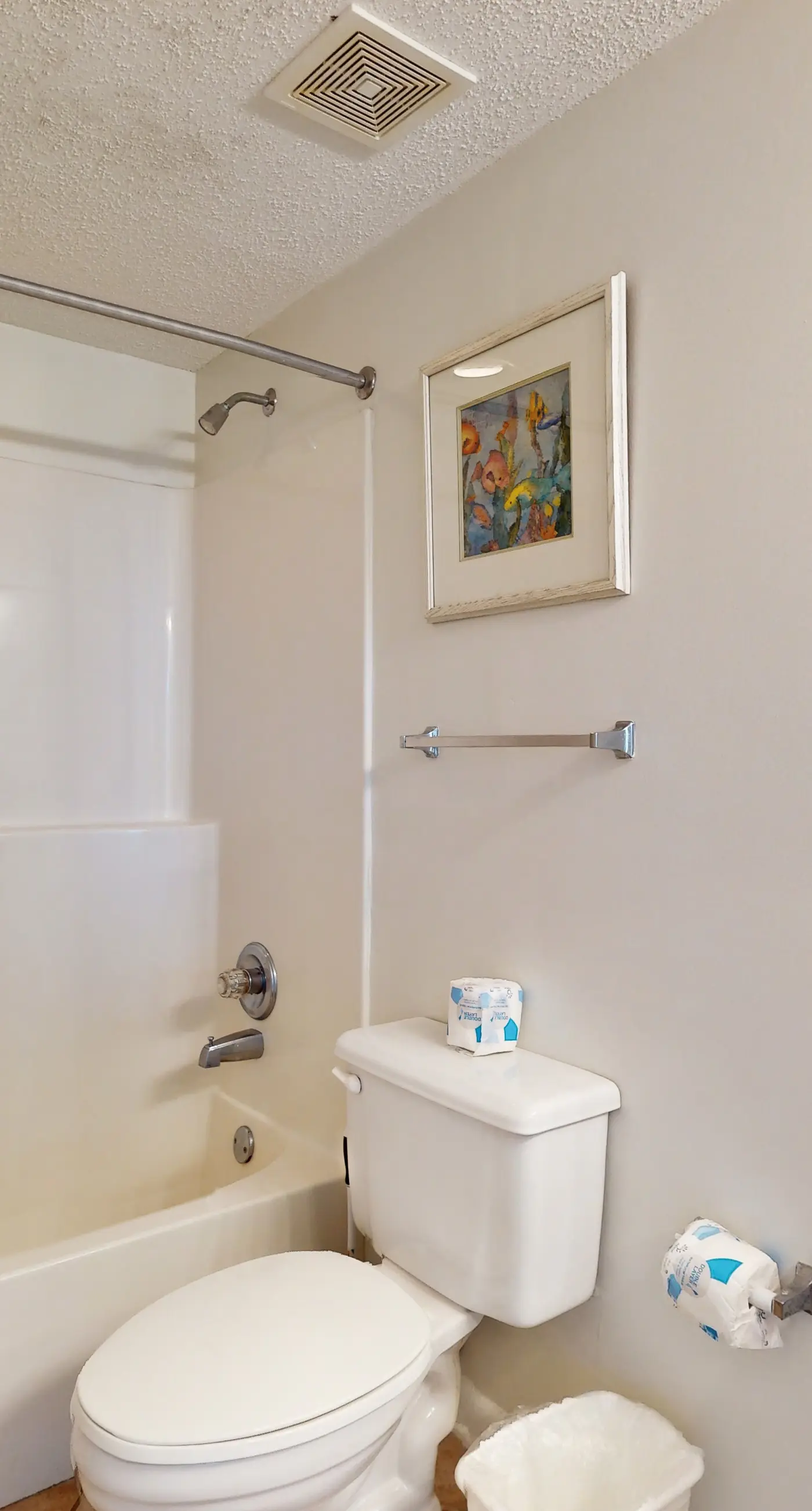 Gulf-Front Beach Condo w/Balcony, Shared Pool, Hot Tub, A/C, Views, & Gym