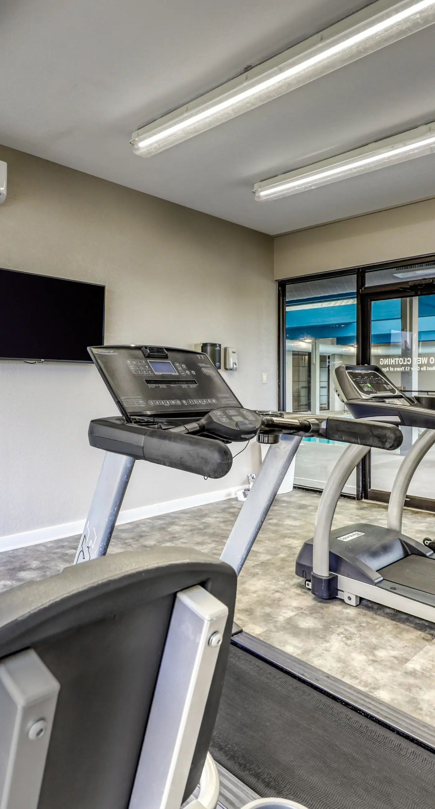 Gulf-Front Beach Condo w/Balcony, Shared Pool, Hot Tub, A/C, Views, & Gym