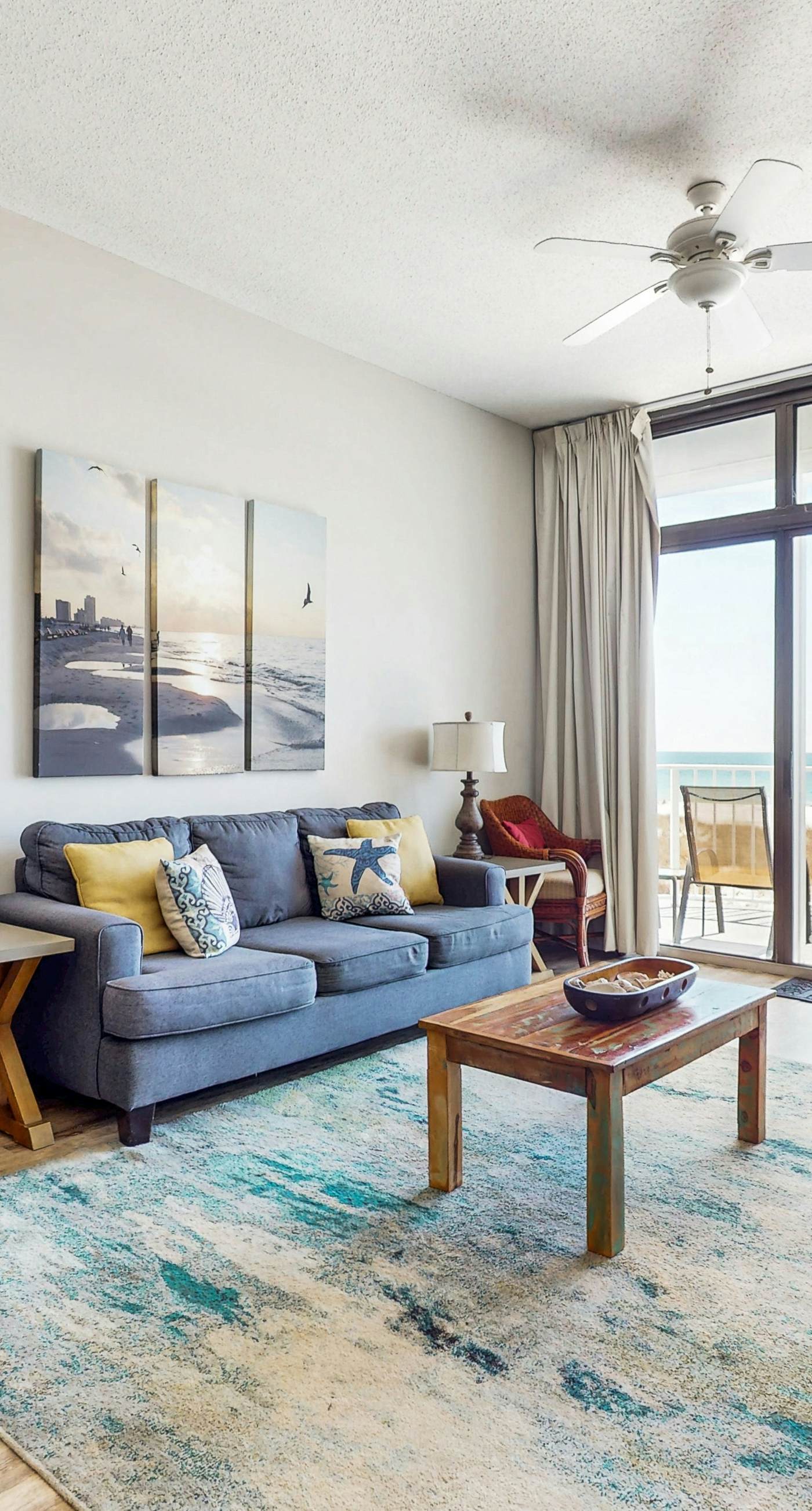 Beachfront condo with stunning views, pool, WiFi, and washer/dryer