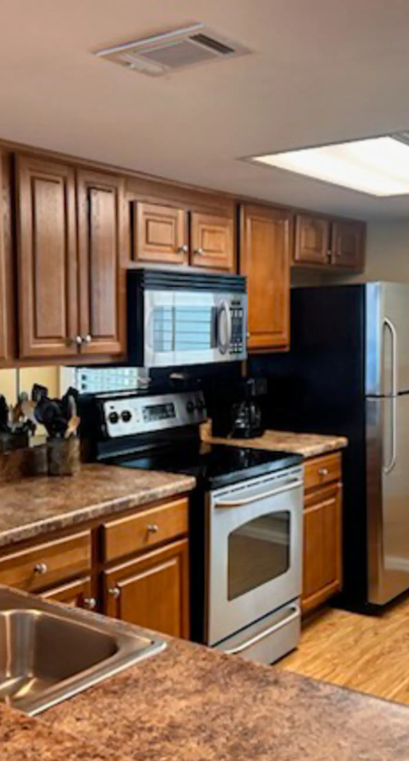 Beachfront condo with pool, private balcony, & washer and dryer!