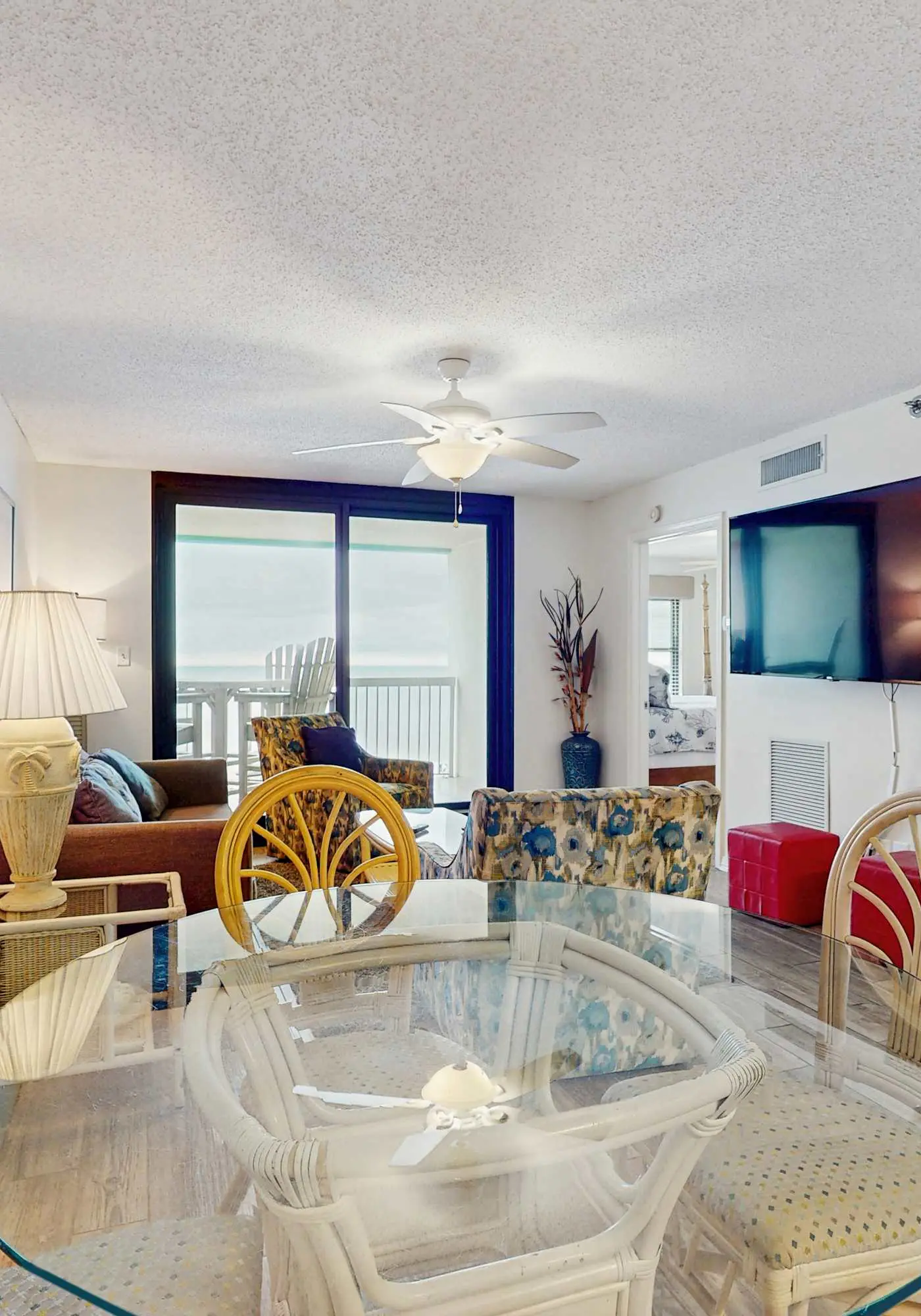 Beachfront condo with private balcony, shared pool, and hot tub