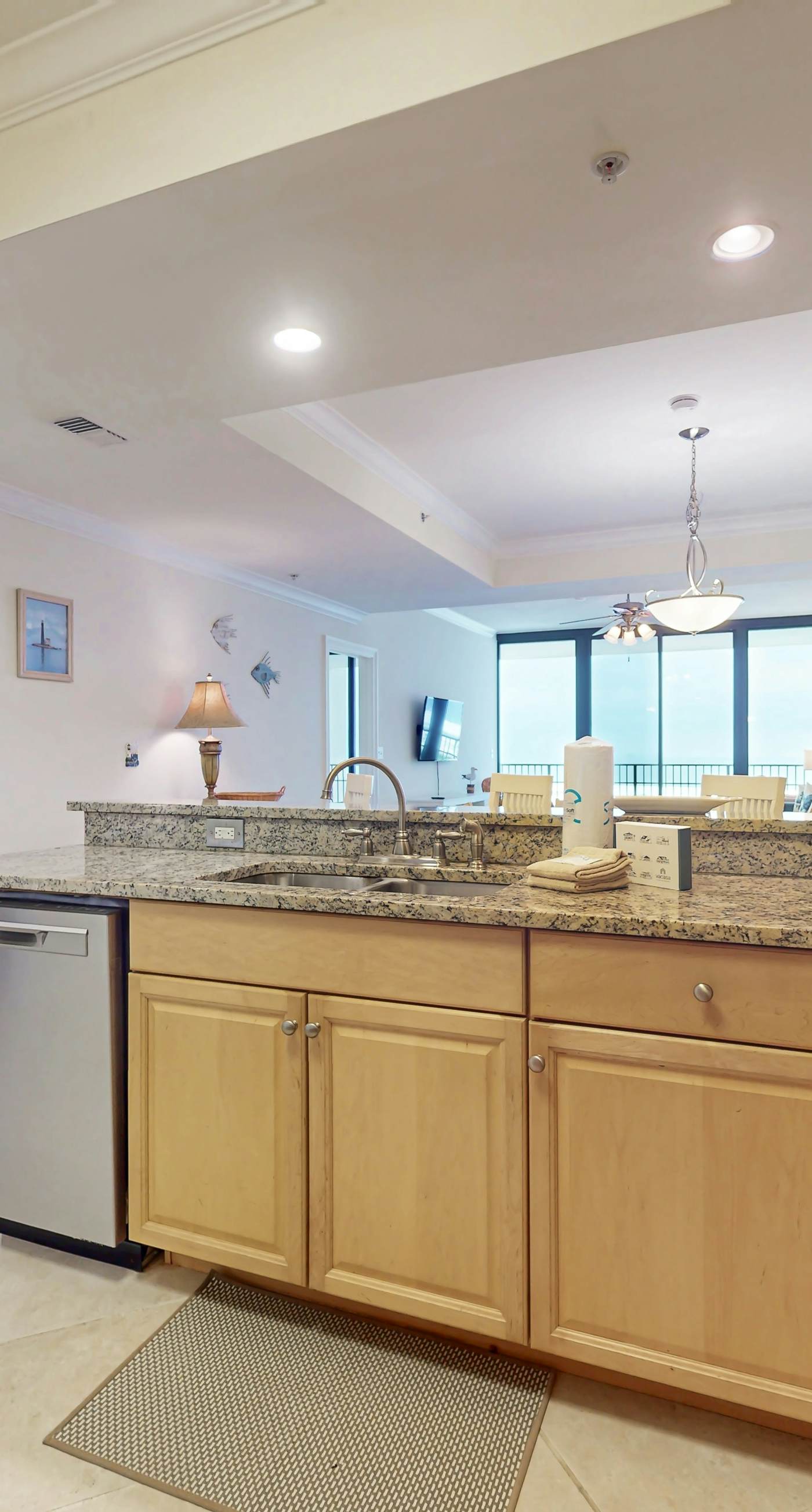 Beachfront condo with pool, private balcony, and washer and dryer