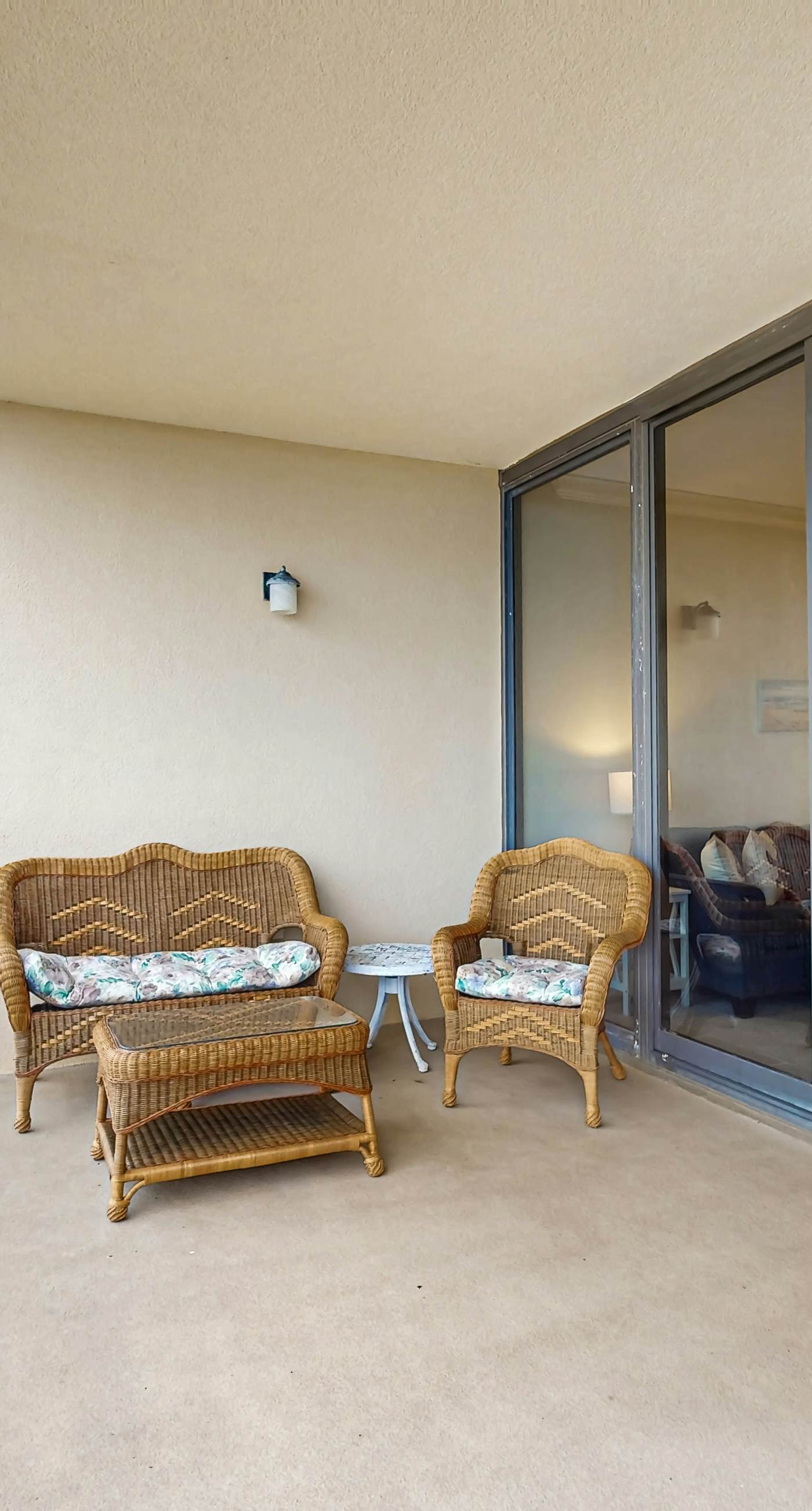 Beachfront condo with pool, private balcony, and washer and dryer