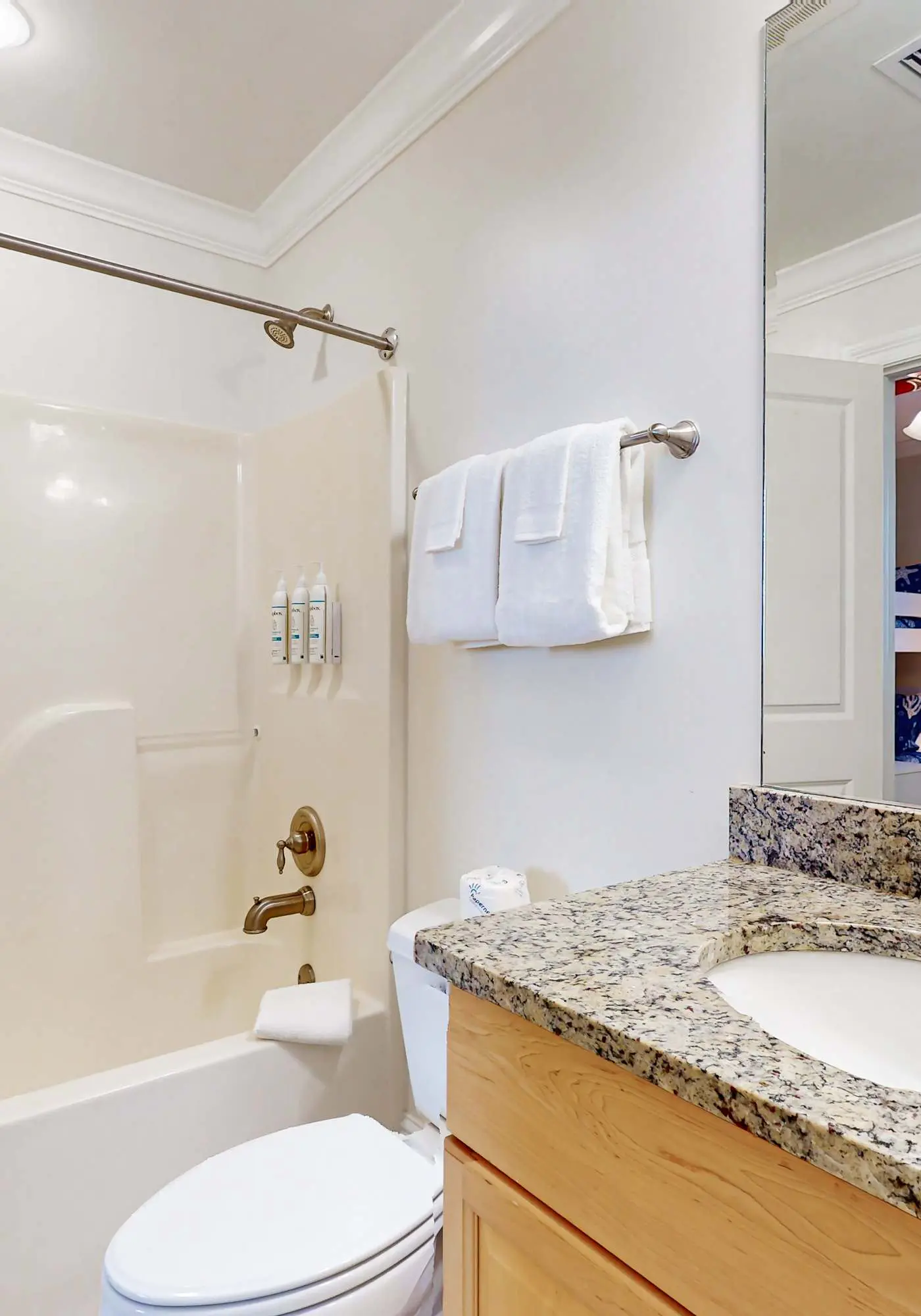 Beachfront condo with pool, private balcony, and washer and dryer