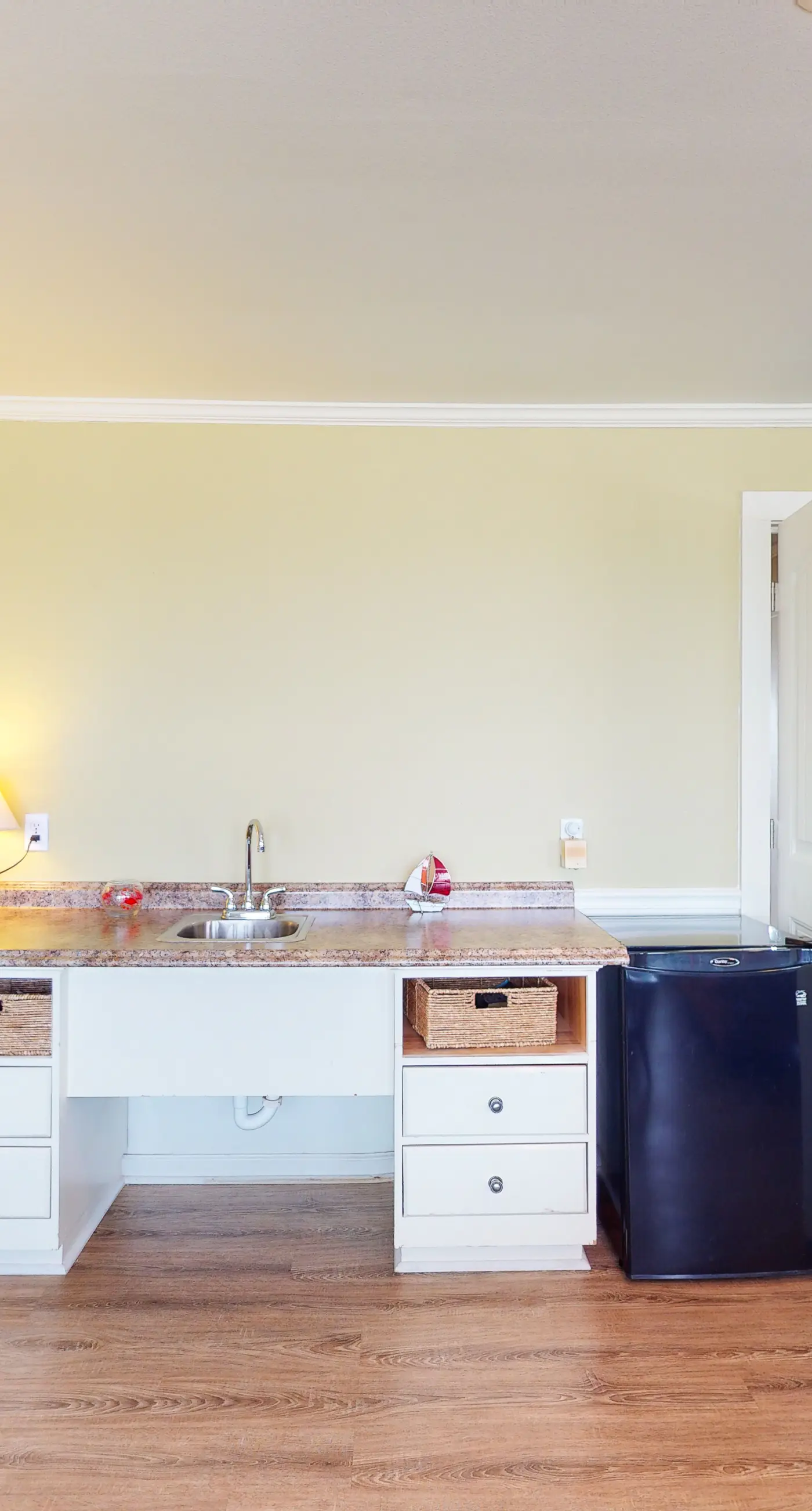 Dog-friendly home with sound-side deck, full kitchen, & fantastic views