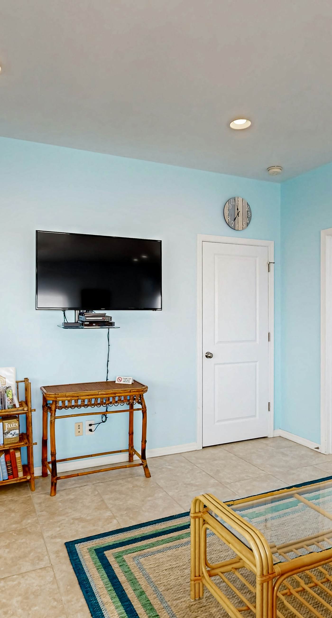 Spectacular Gulf-front home with covered porch & views - on the beach