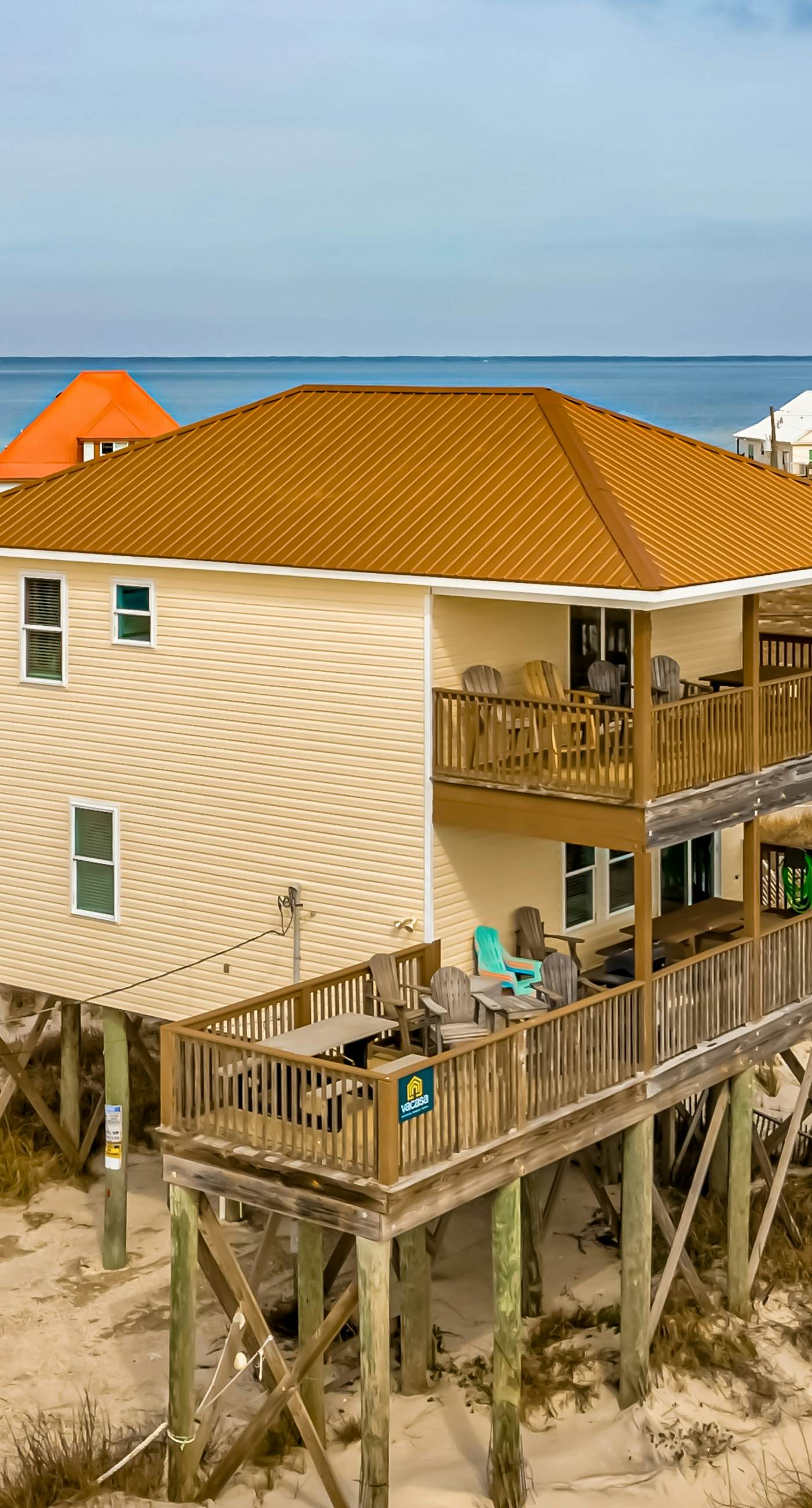 Spectacular Gulf-front home with covered porch & views - on the beach