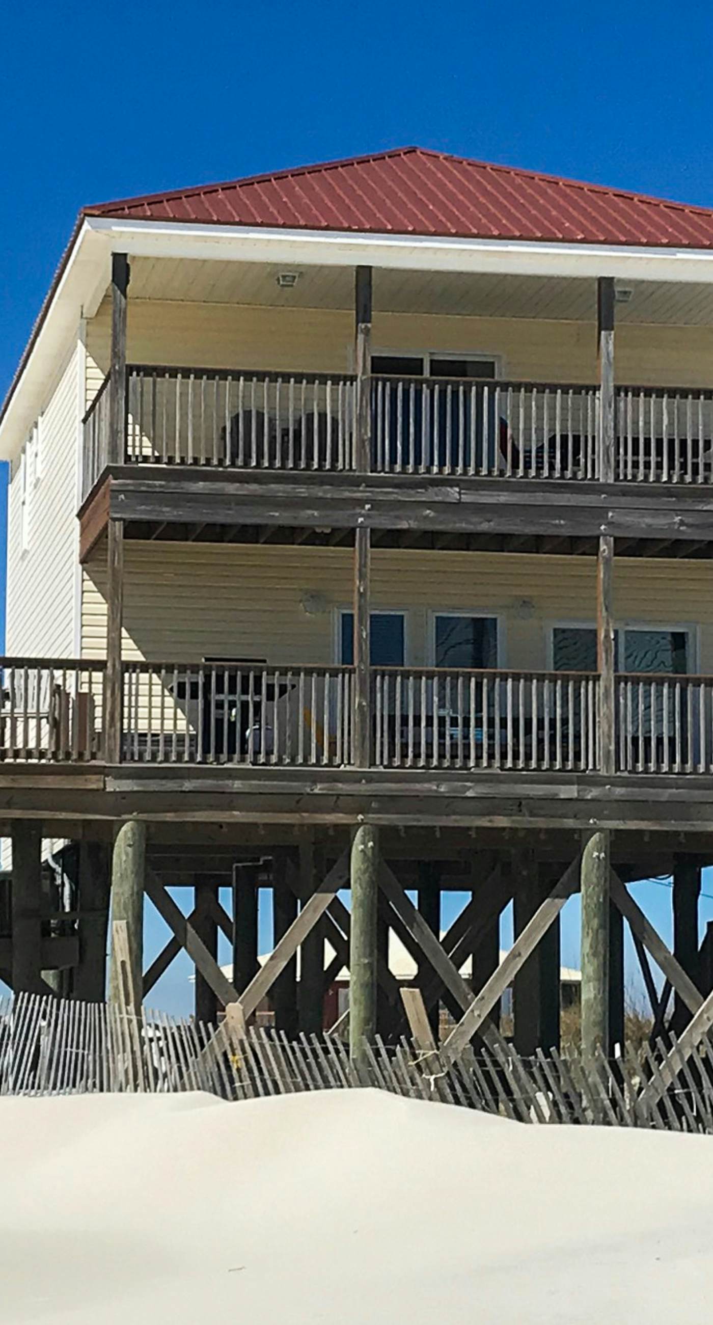 Spectacular Gulf-front home with covered porch & views - on the beach