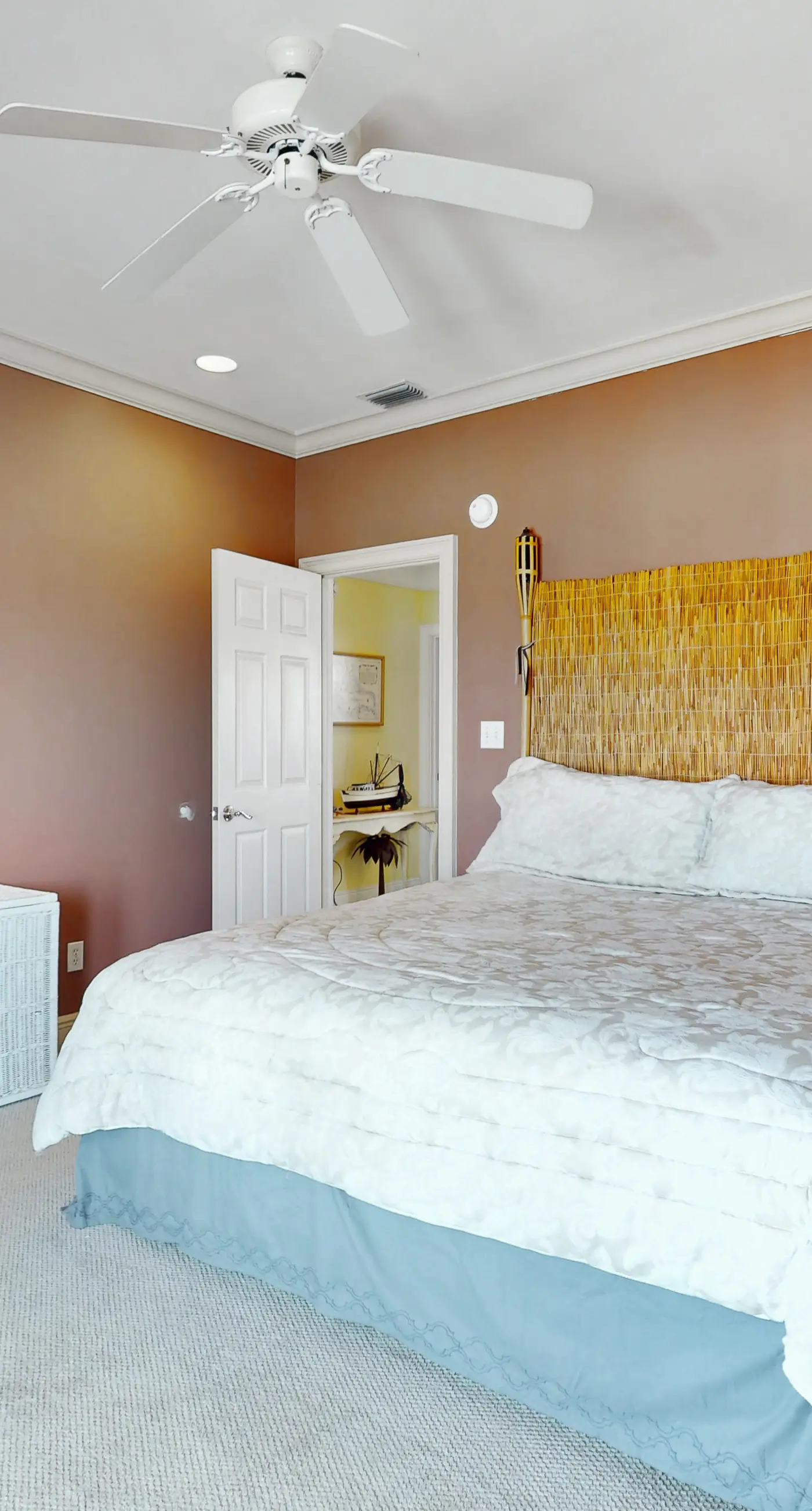 Gulf-front home in a gated community with easy access to the beach & amazing views