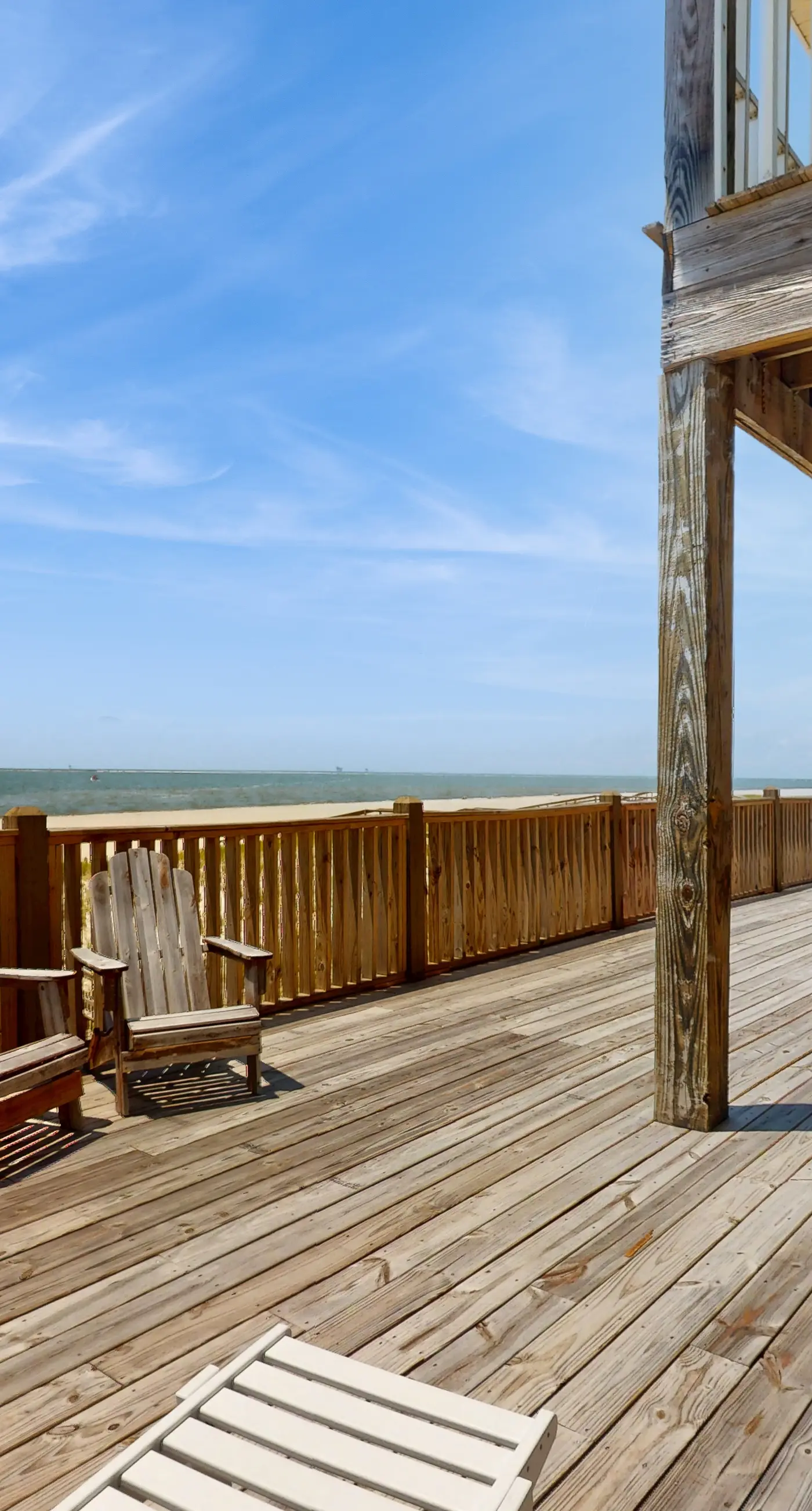 Gulf-front home in a gated community with easy access to the beach & amazing views