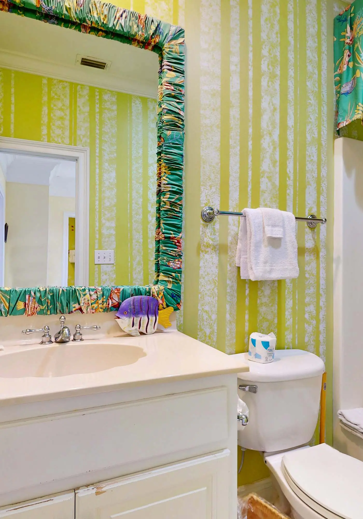 Gulf-front home in a gated community with easy access to the beach & amazing views