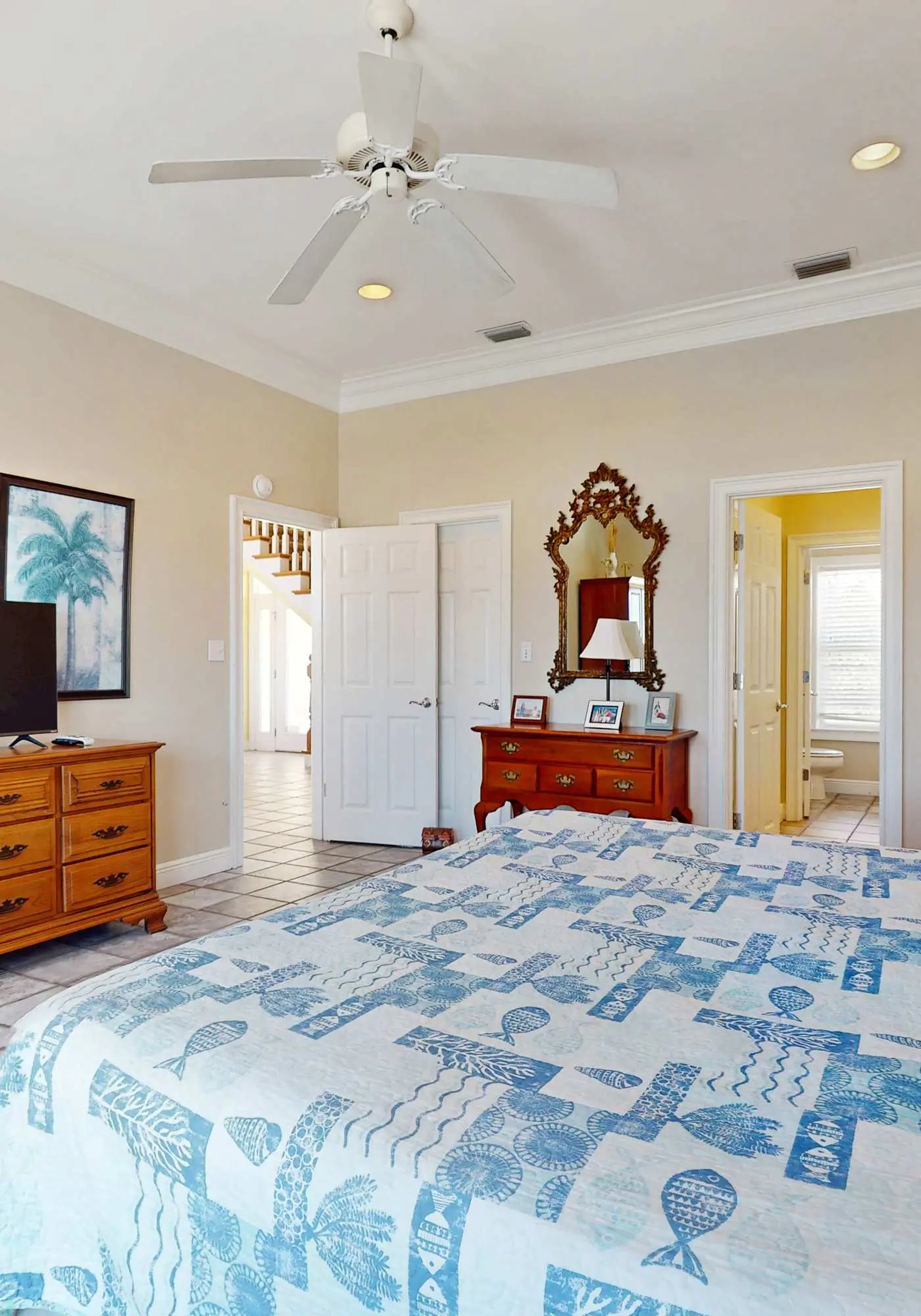 Gulf-front home in a gated community with easy access to the beach & amazing views
