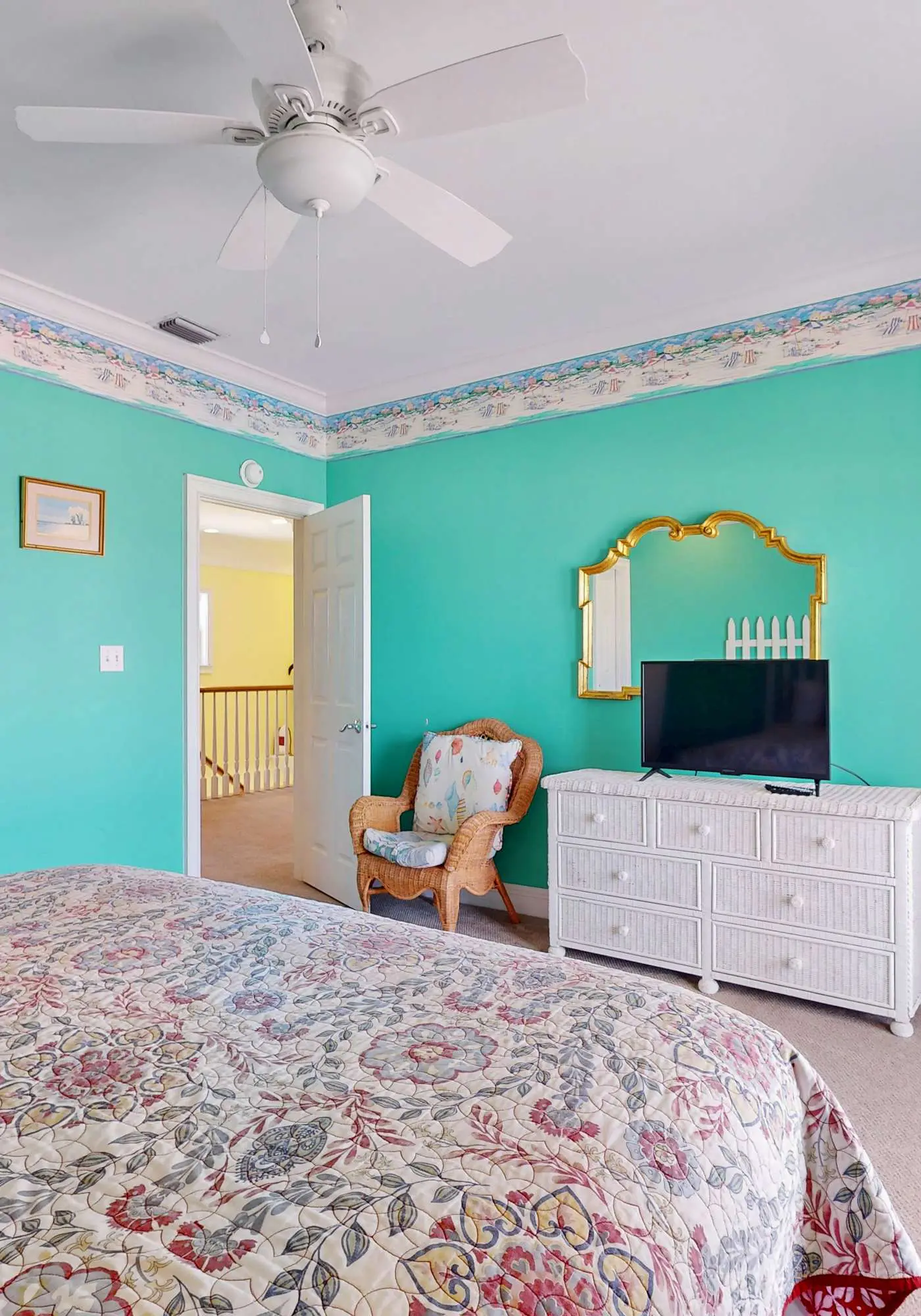 Gulf-front home in a gated community with easy access to the beach & amazing views
