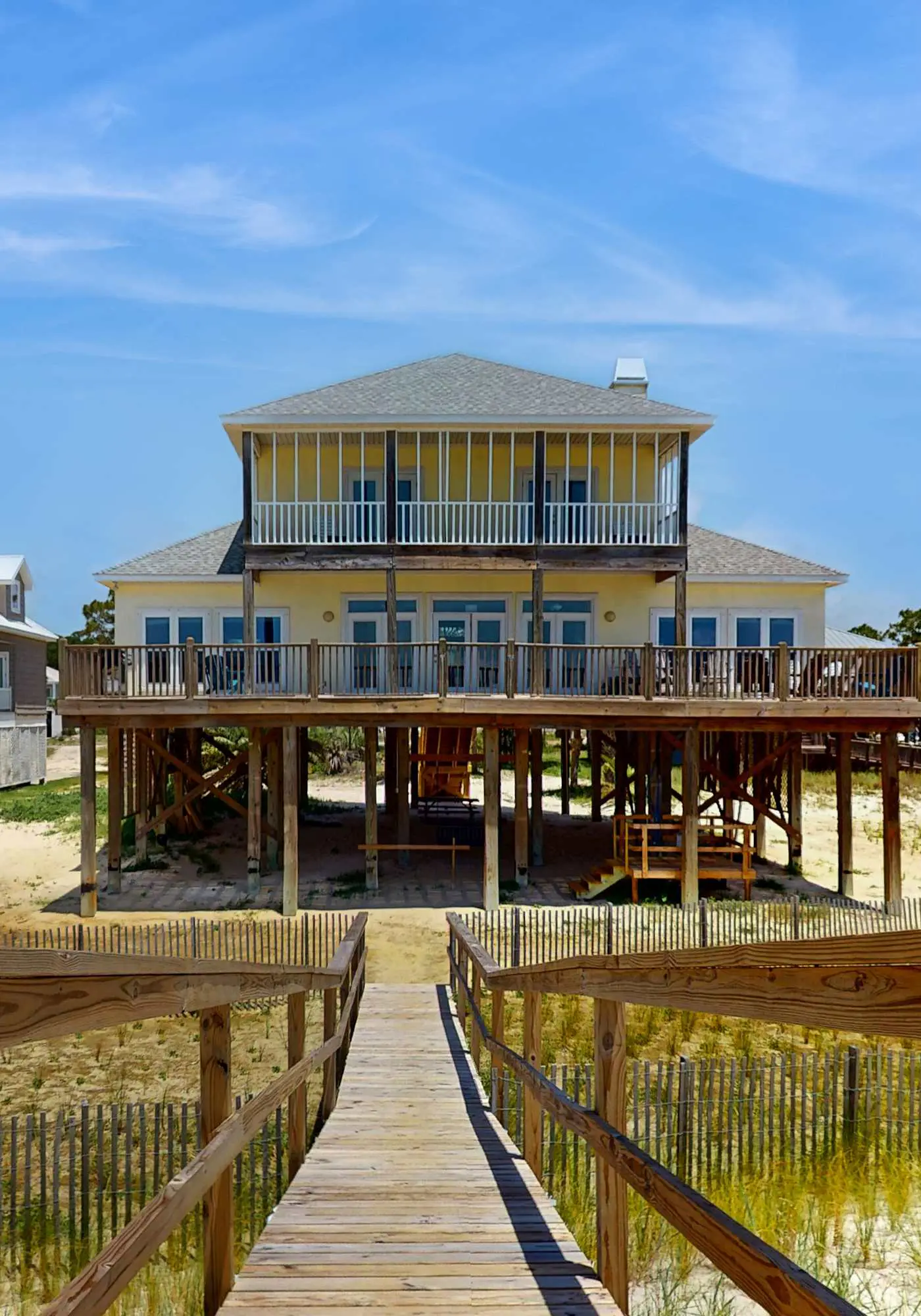 Gulf-front home in a gated community with easy access to the beach & amazing views