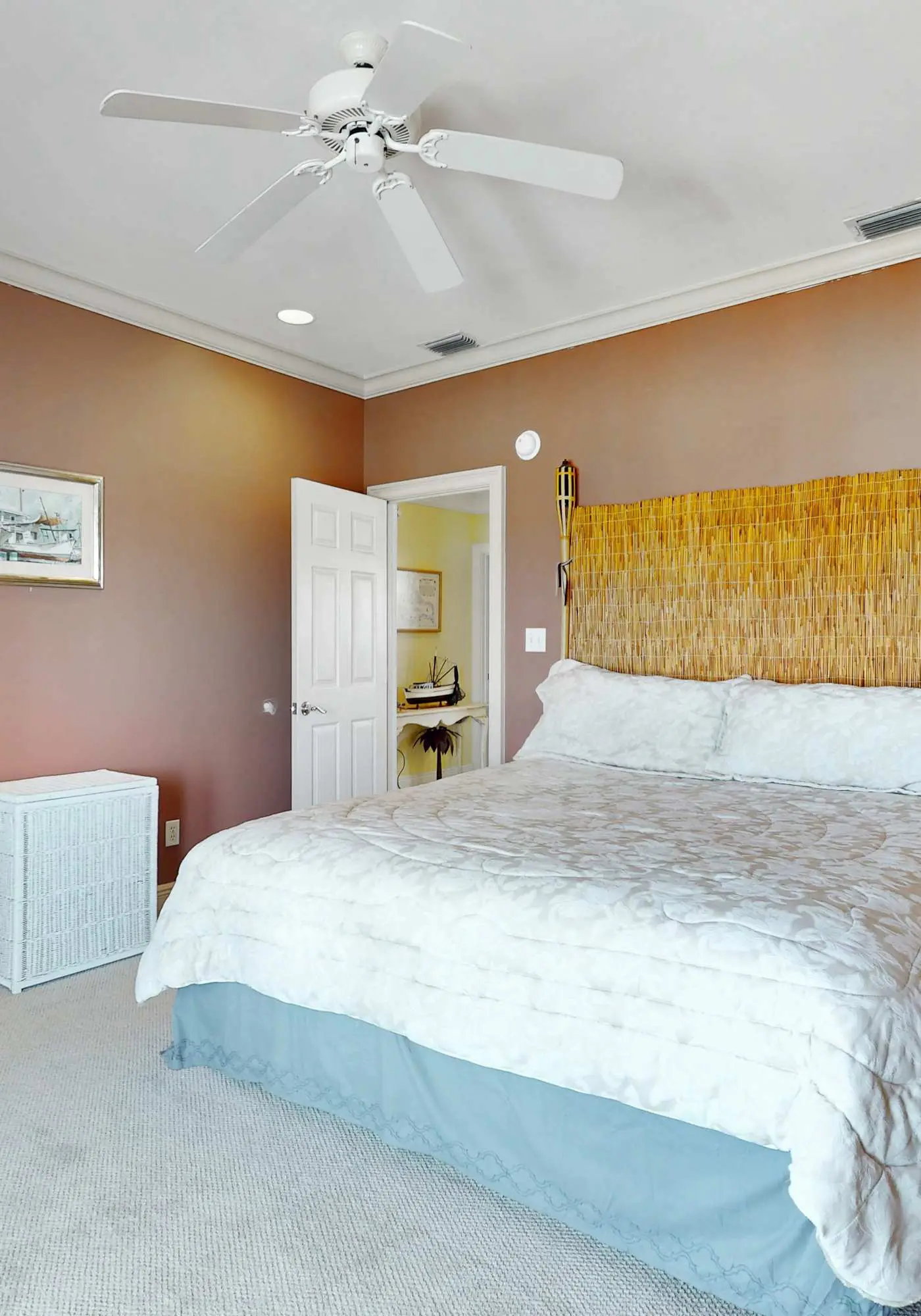 Gulf-front home in a gated community with easy access to the beach & amazing views