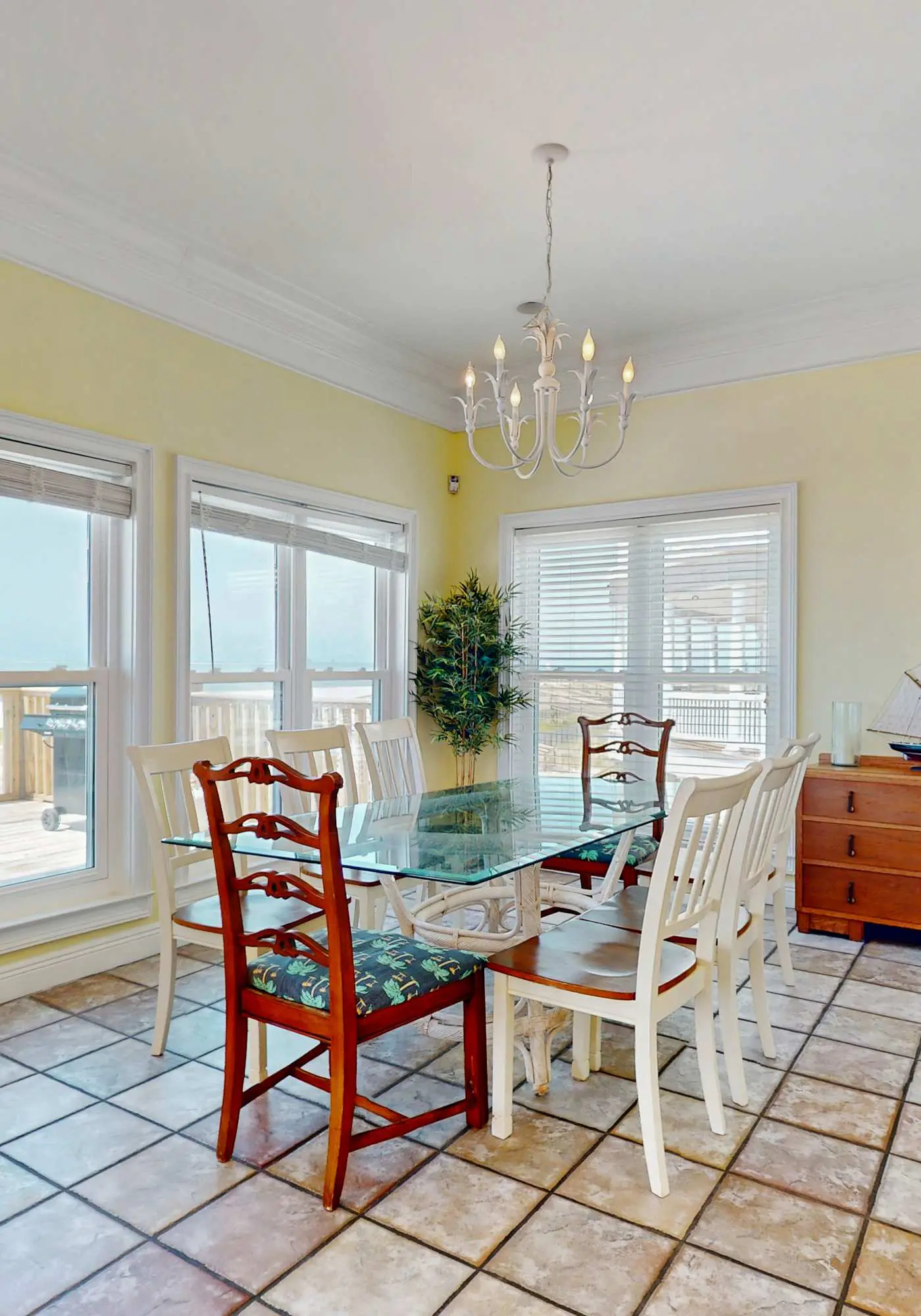 Gulf-front home in a gated community with easy access to the beach & amazing views
