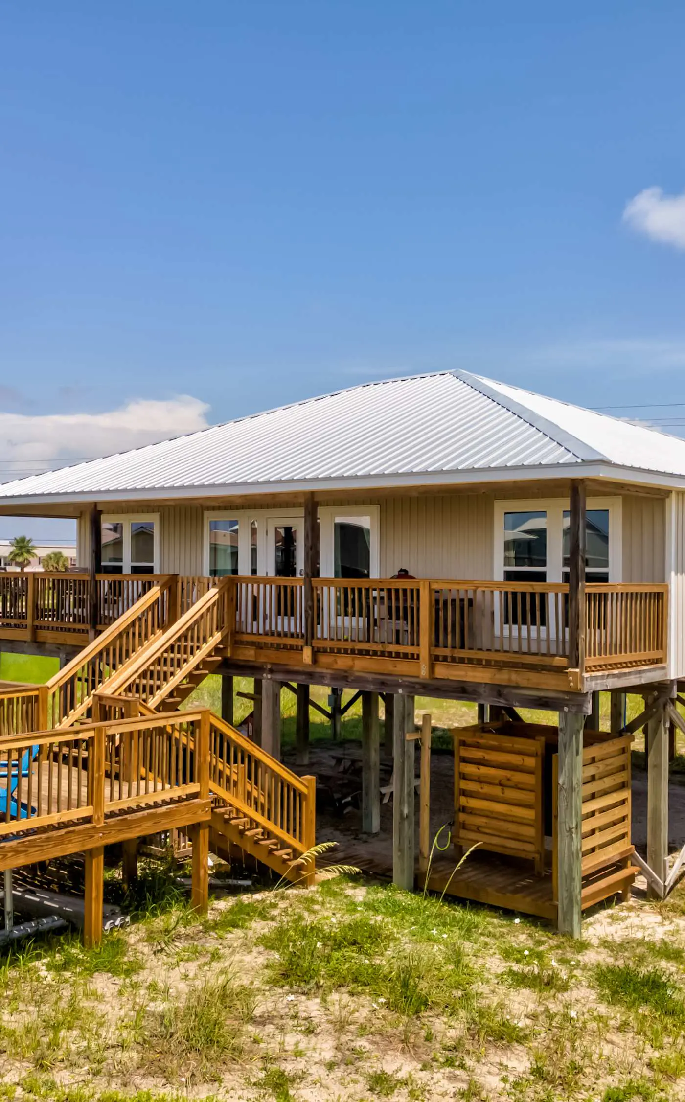 Dog-friendly seaside home with WiFi, deck, amazing views, minutes from beach