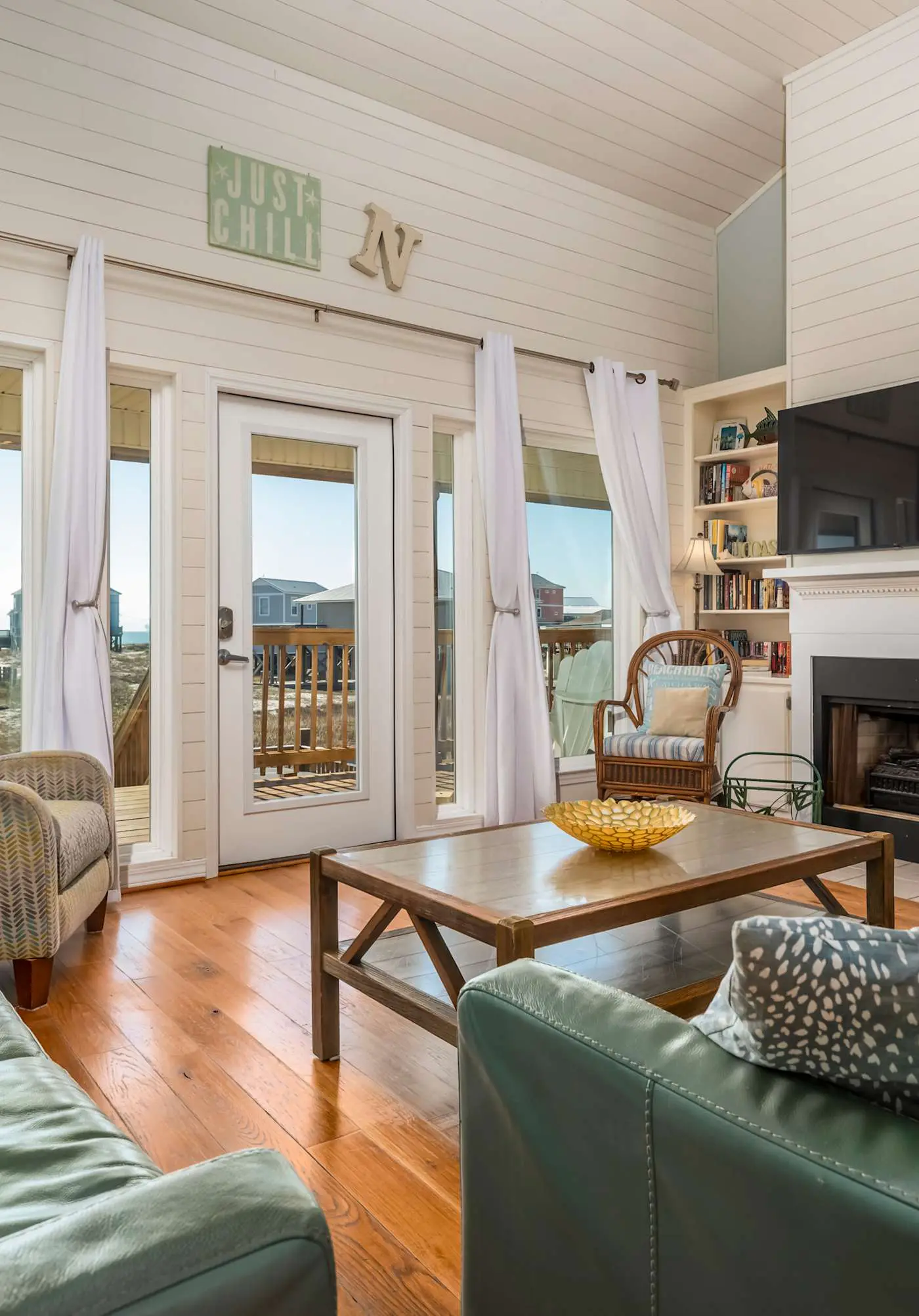 Dog-friendly seaside home with WiFi, deck, amazing views, minutes from beach
