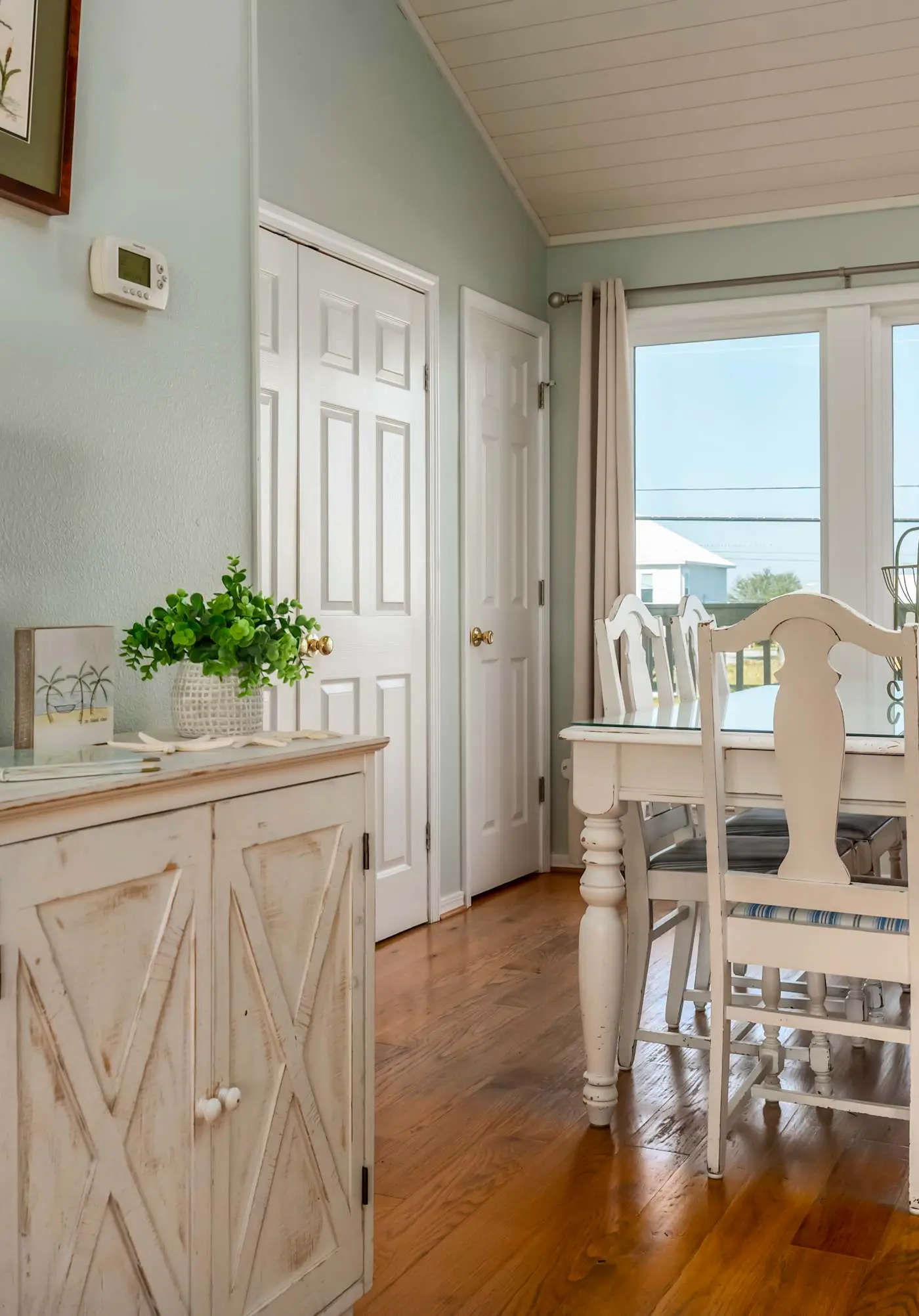 Dog-friendly seaside home with WiFi, deck, amazing views, minutes from beach