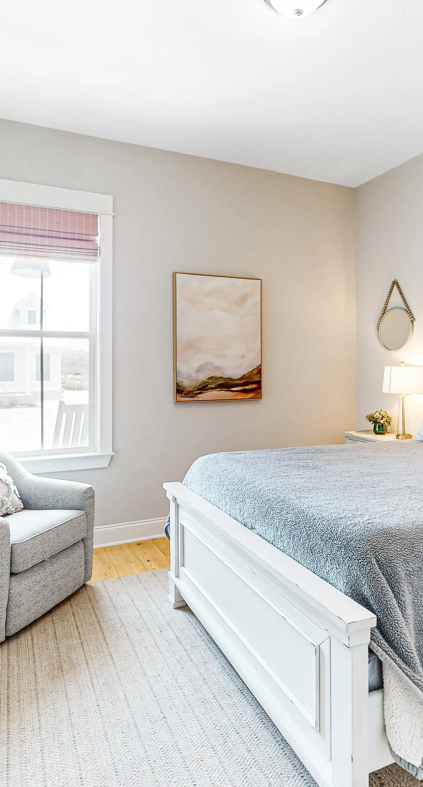 Upscale beachside dog-friendly home near the beach with grill, washer,dryer & AC