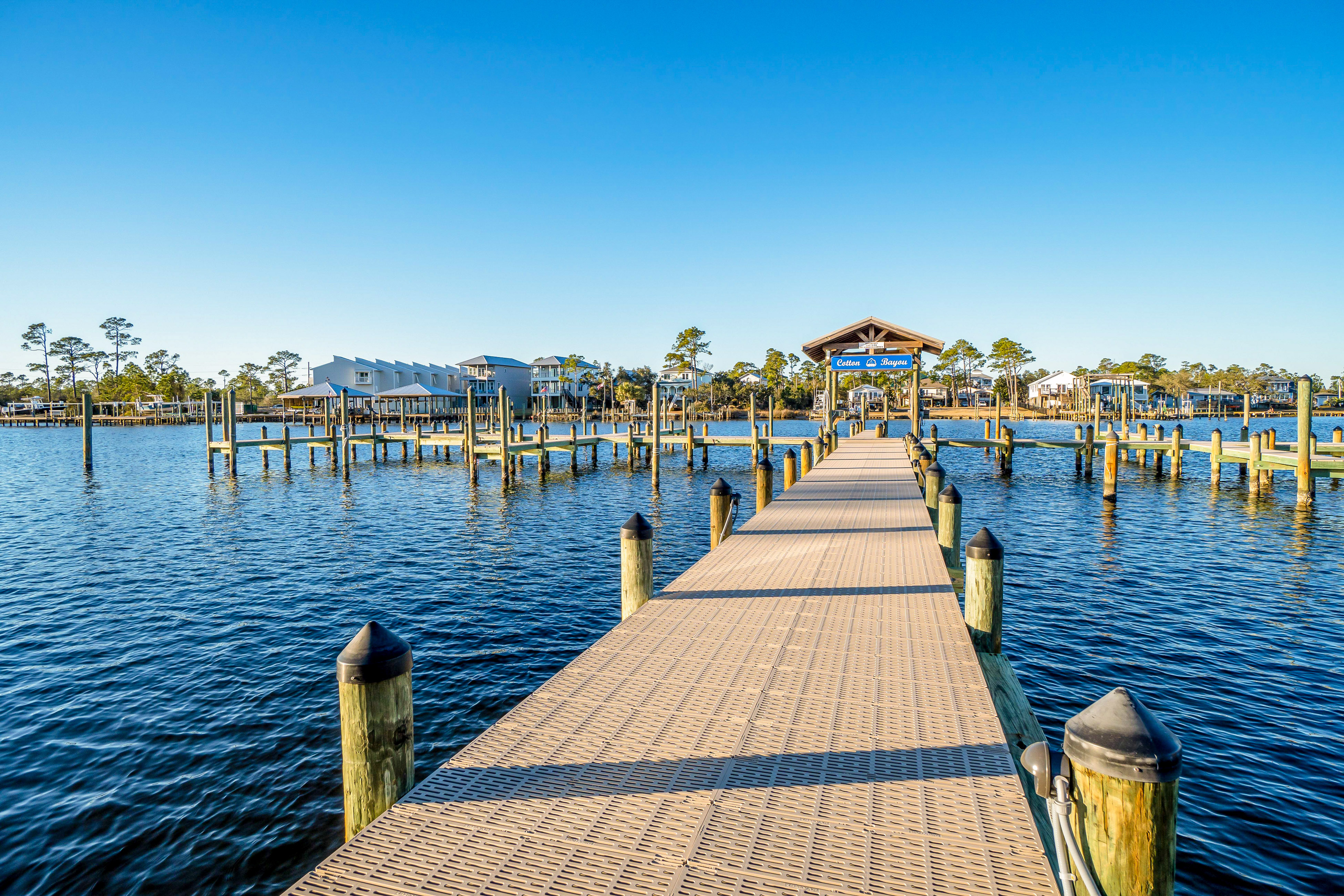 Cozy condo with balcony, pool, & boat launch on the bayou - near the beach