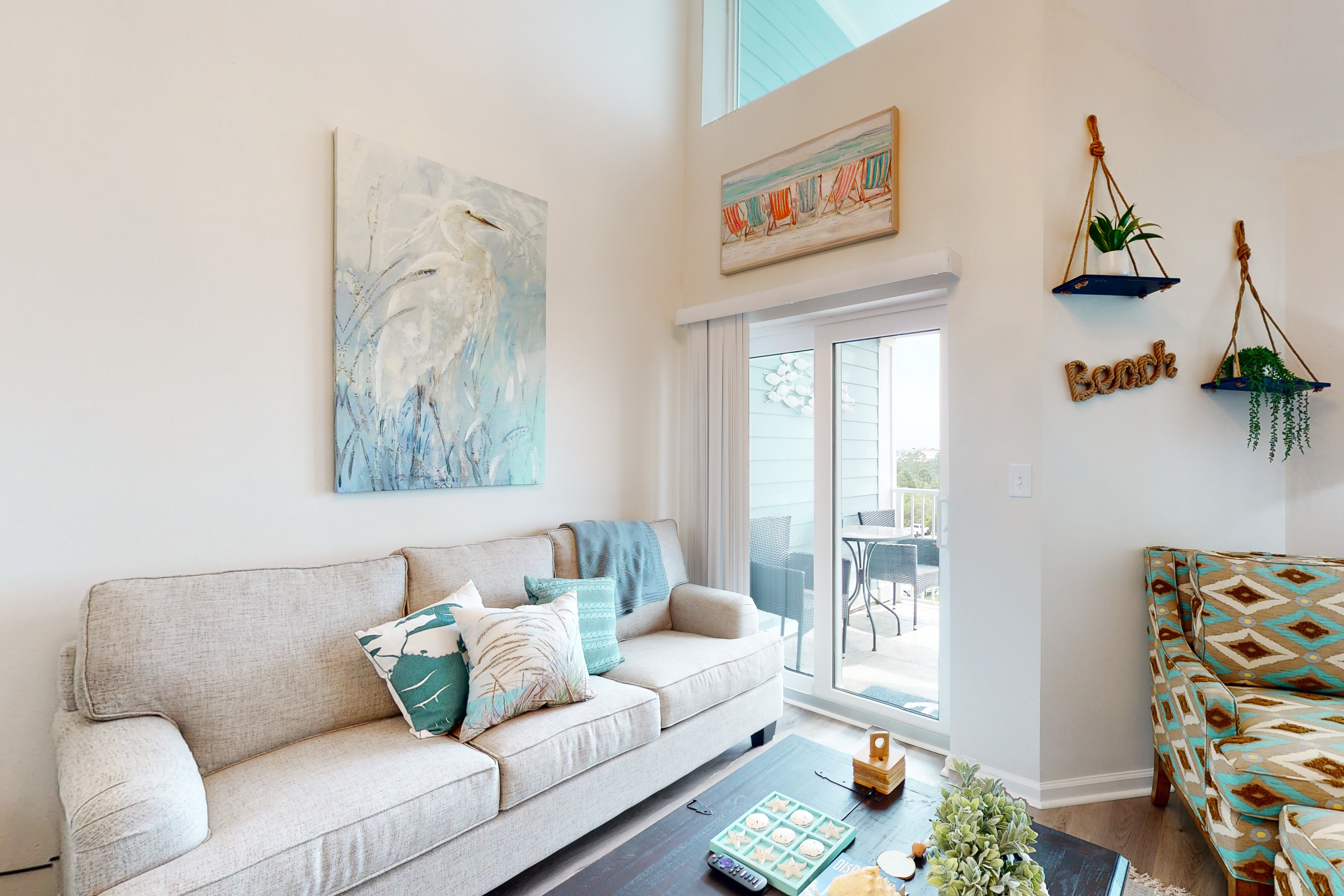 Gulf view condo with pool, balcony, easy beach access & washer/dryer