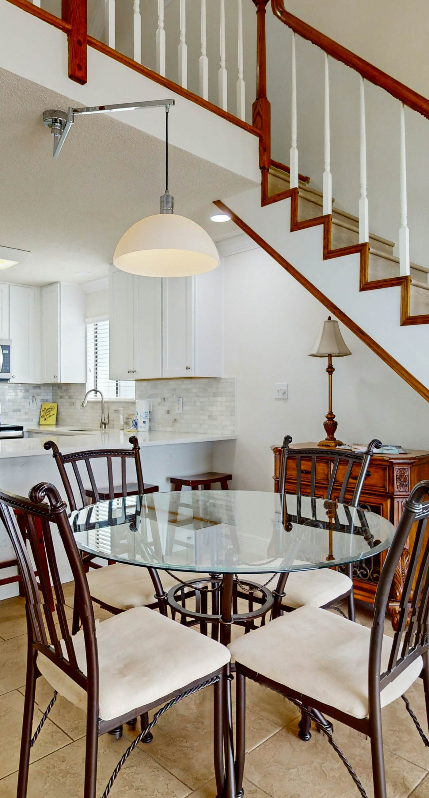 Water-view condo on Ole River with 3 pools, washer,dryer & AC