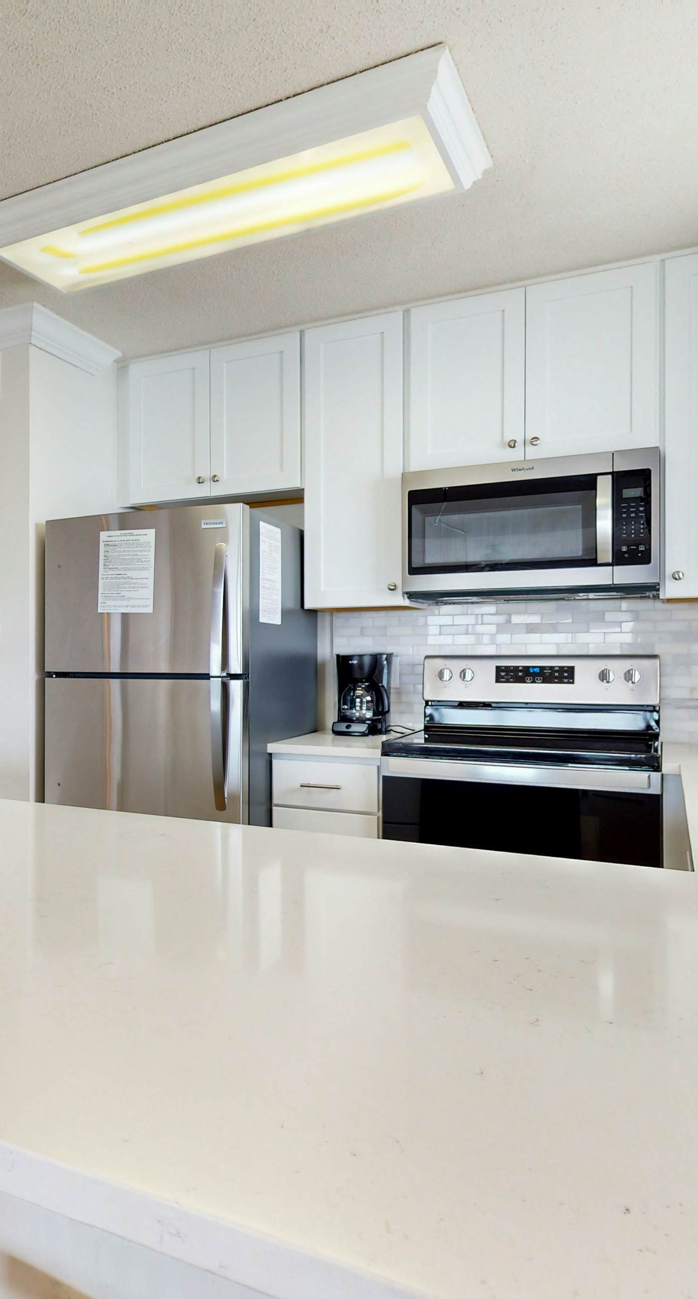 Water-view condo on Ole River with 3 pools, washer,dryer & AC