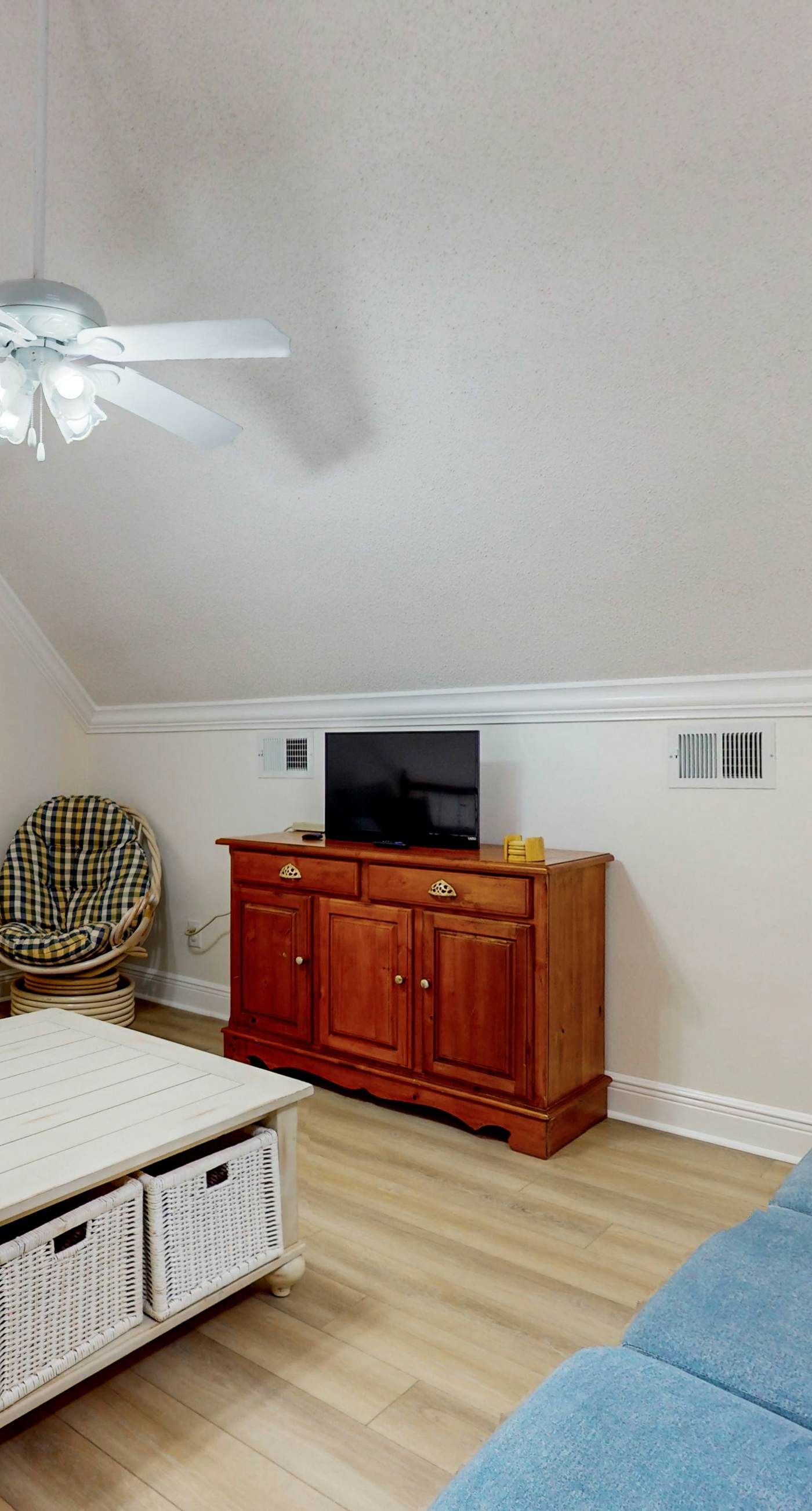 Water-view condo on Ole River with 3 pools, washer,dryer & AC