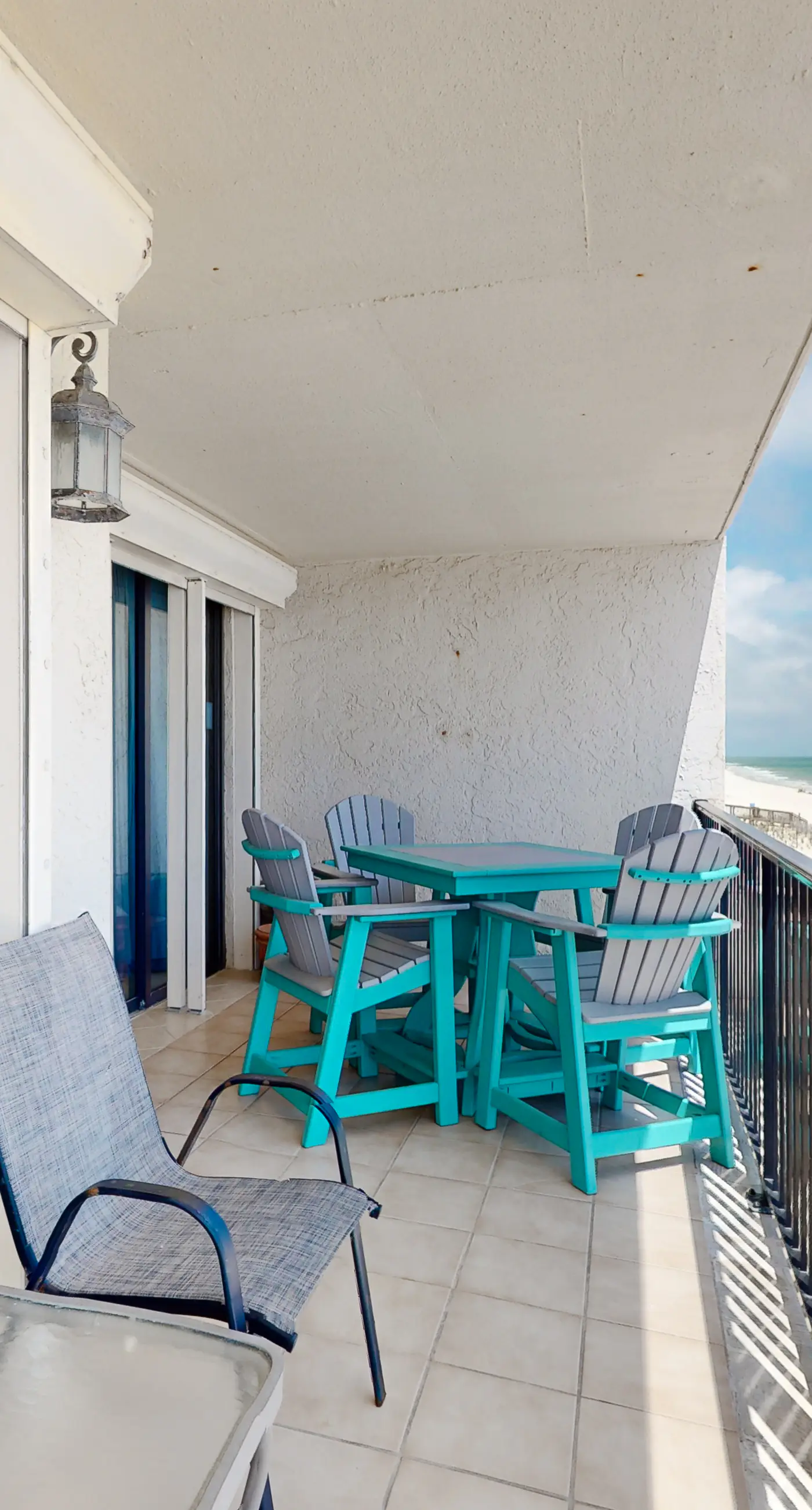 Gulf front condo with pool and beach access - breath taking balcony views
