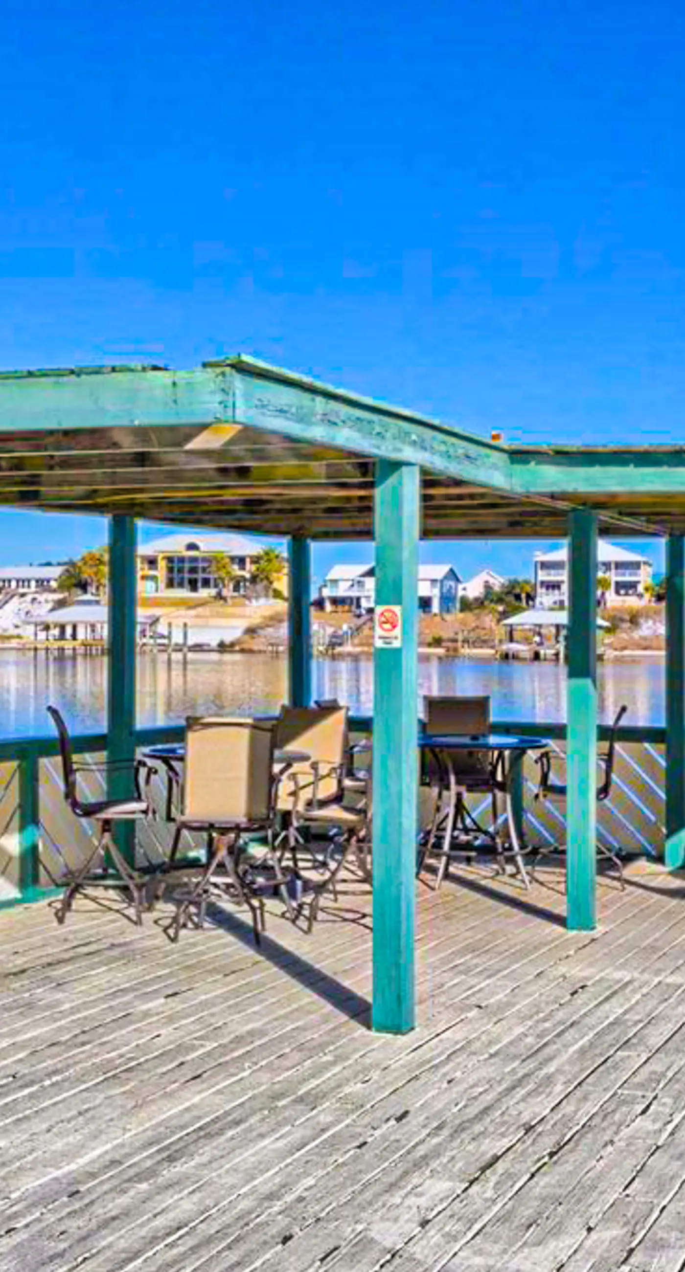Gulf front condo with pool and beach access - breath taking balcony views