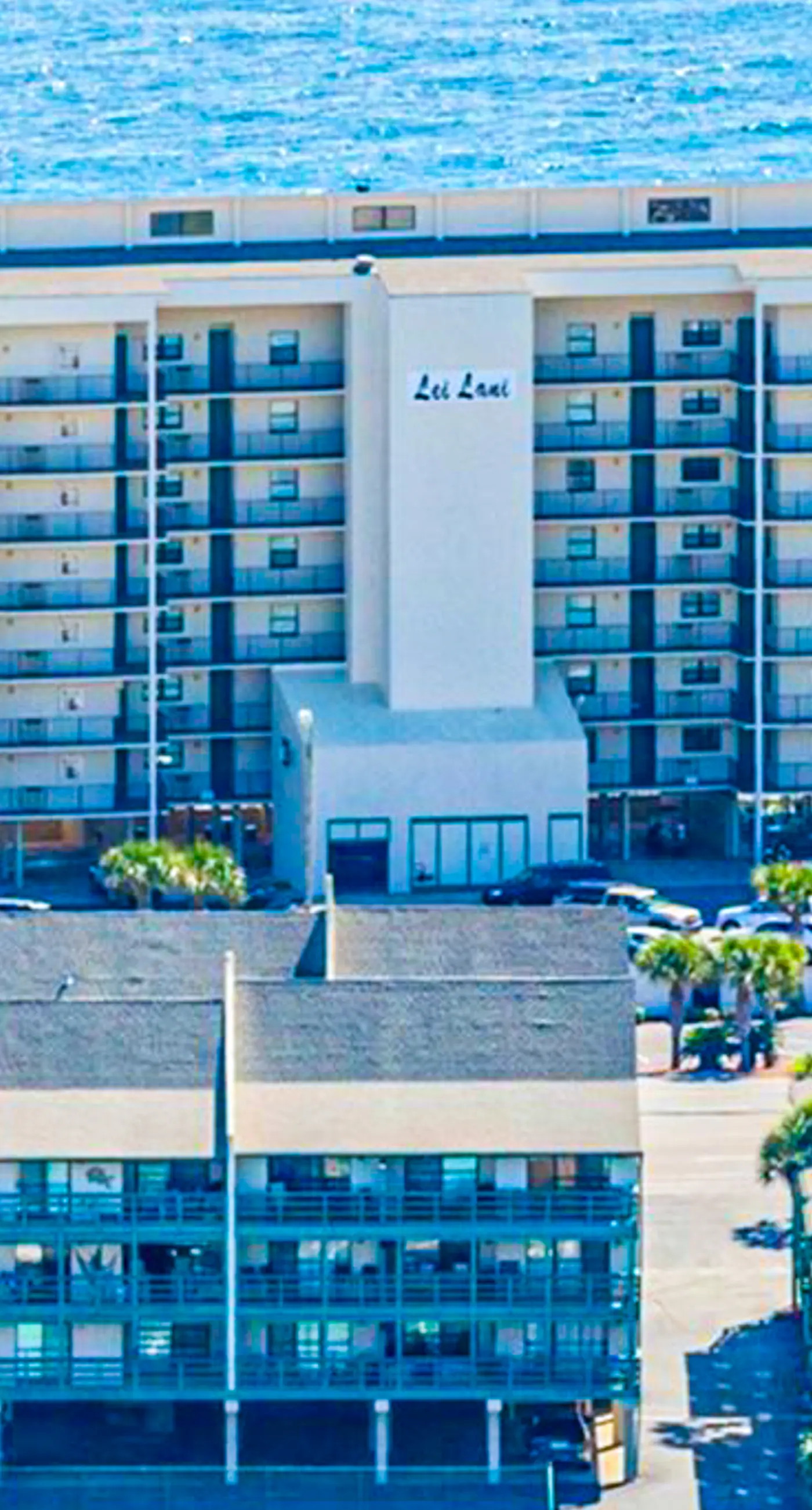 Gulf front condo with pool and beach access - breath taking balcony views