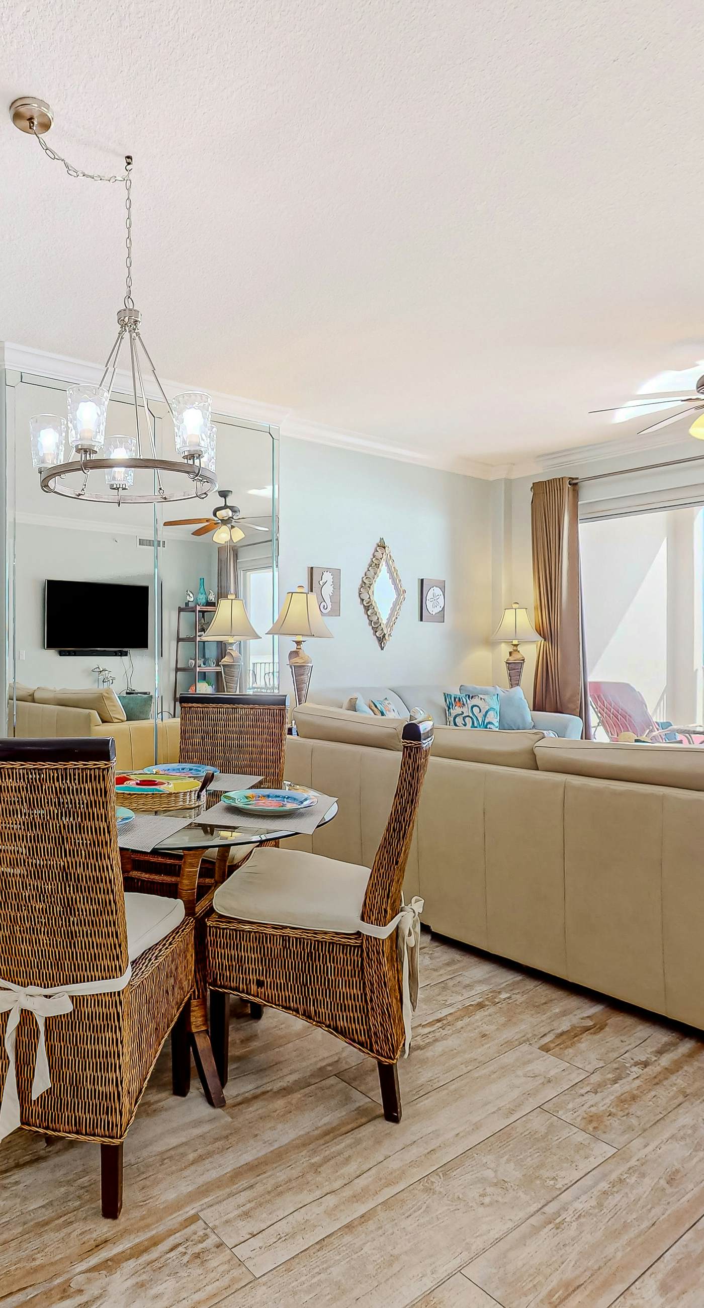 Gulf-front, 6th-floor condo with pools, hot tubs, sauna, gym & beach access