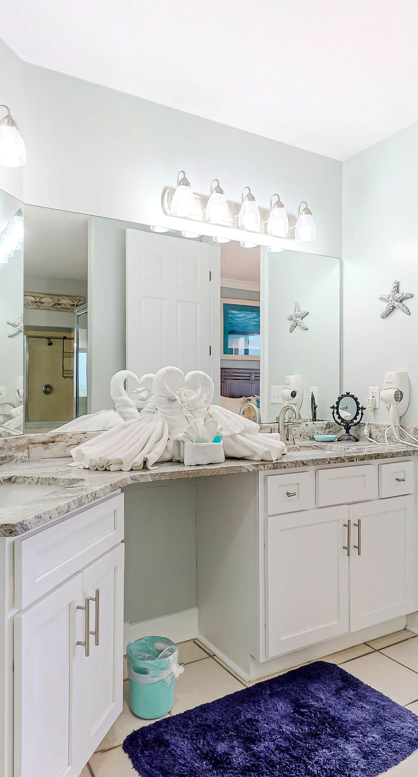 Gulf-front, 6th-floor condo with pools, hot tubs, sauna, gym & beach access