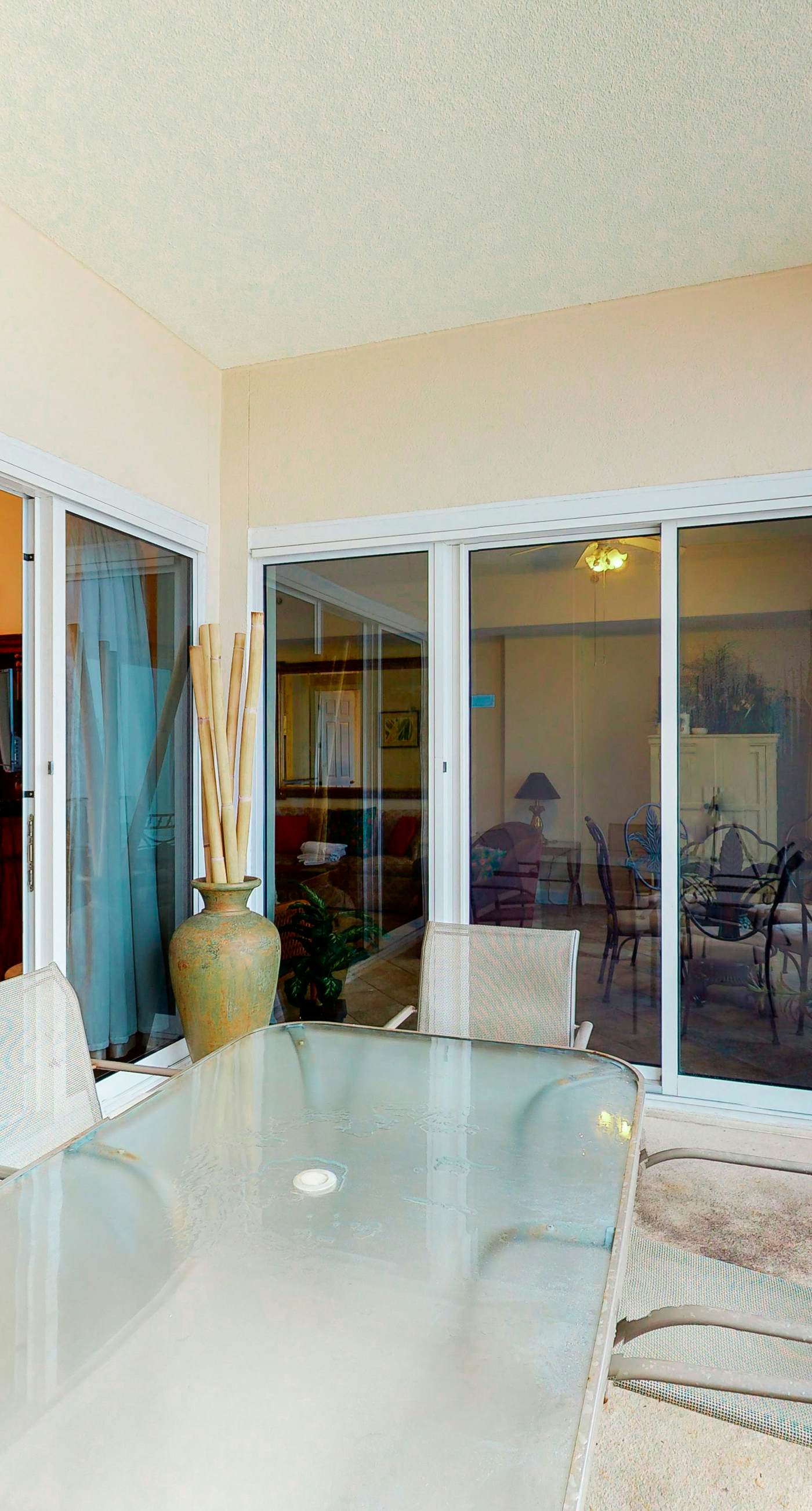 Gulf-front condo with pools, hot tubs, sauna, gym, central AC & washer/dryer