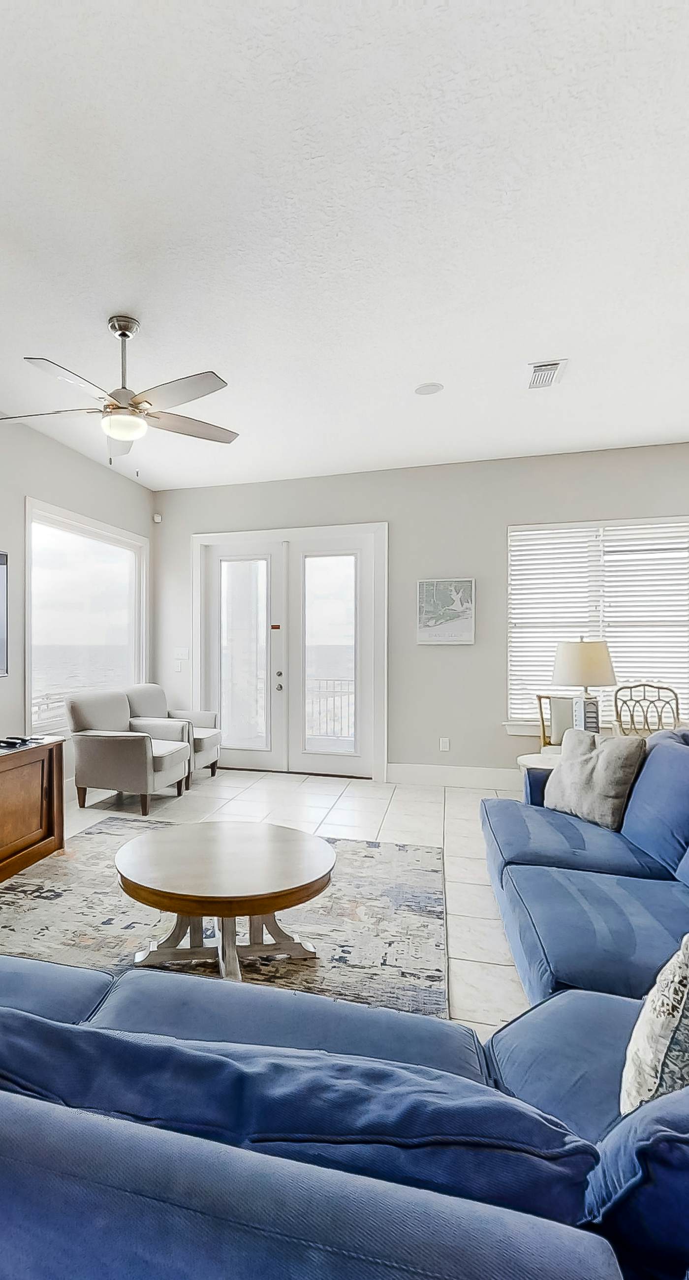 Beautiful Gulf-front home with bright interior, pool, free WiFi, & central AC