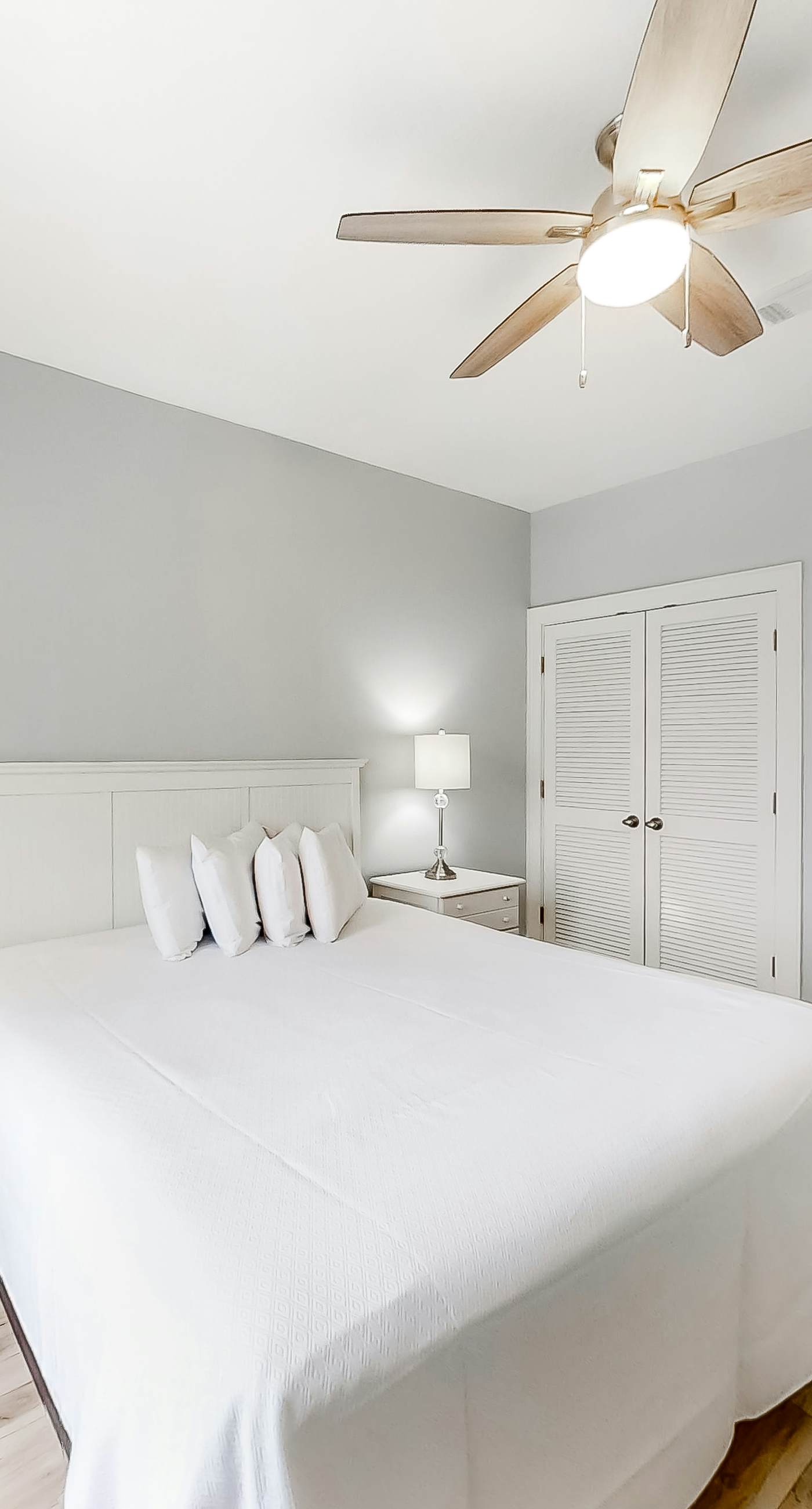 Beautiful Gulf-front home with bright interior, pool, free WiFi, & central AC