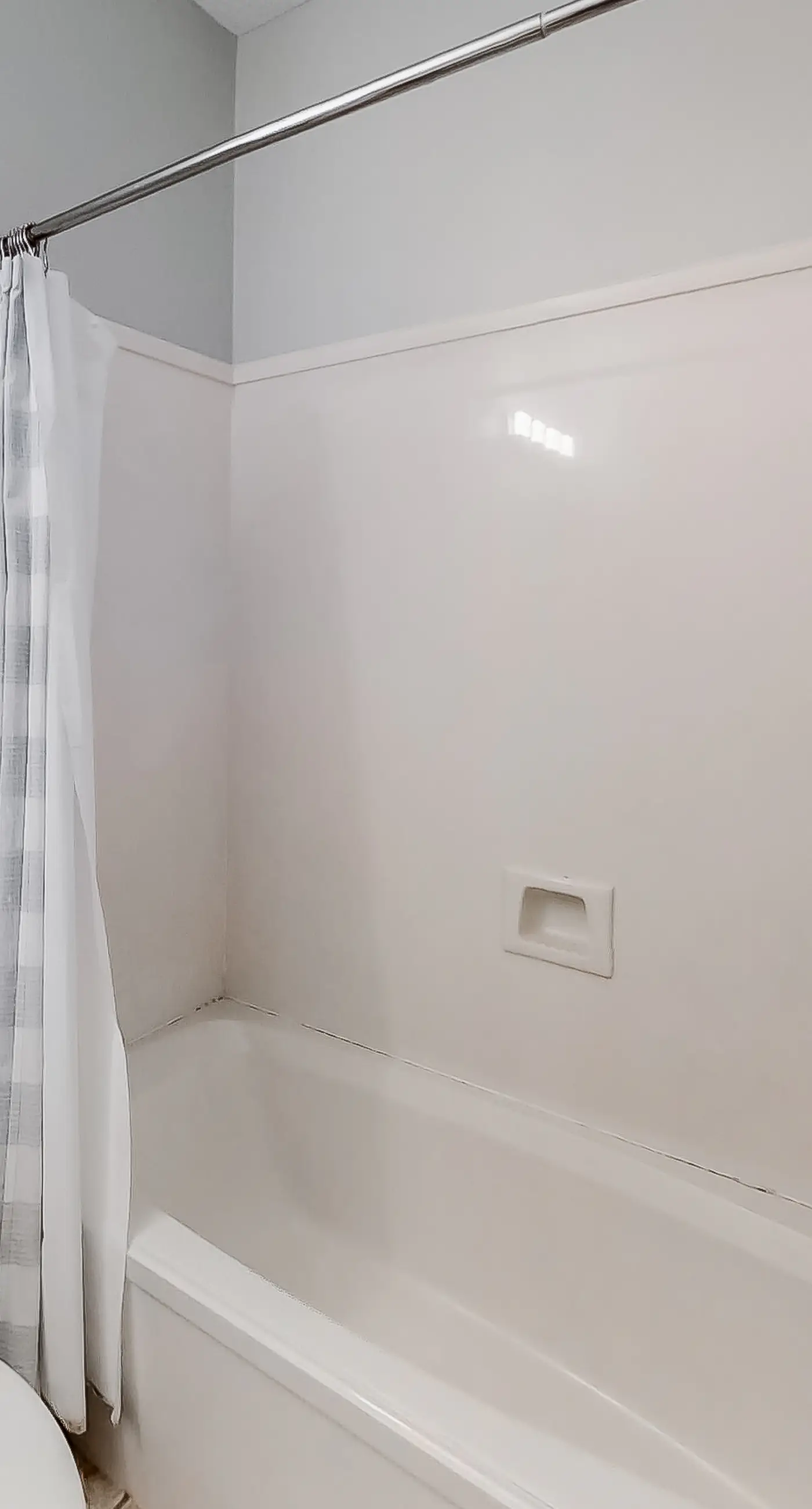 Beautiful Gulf-front home with bright interior, pool, free WiFi, & central AC